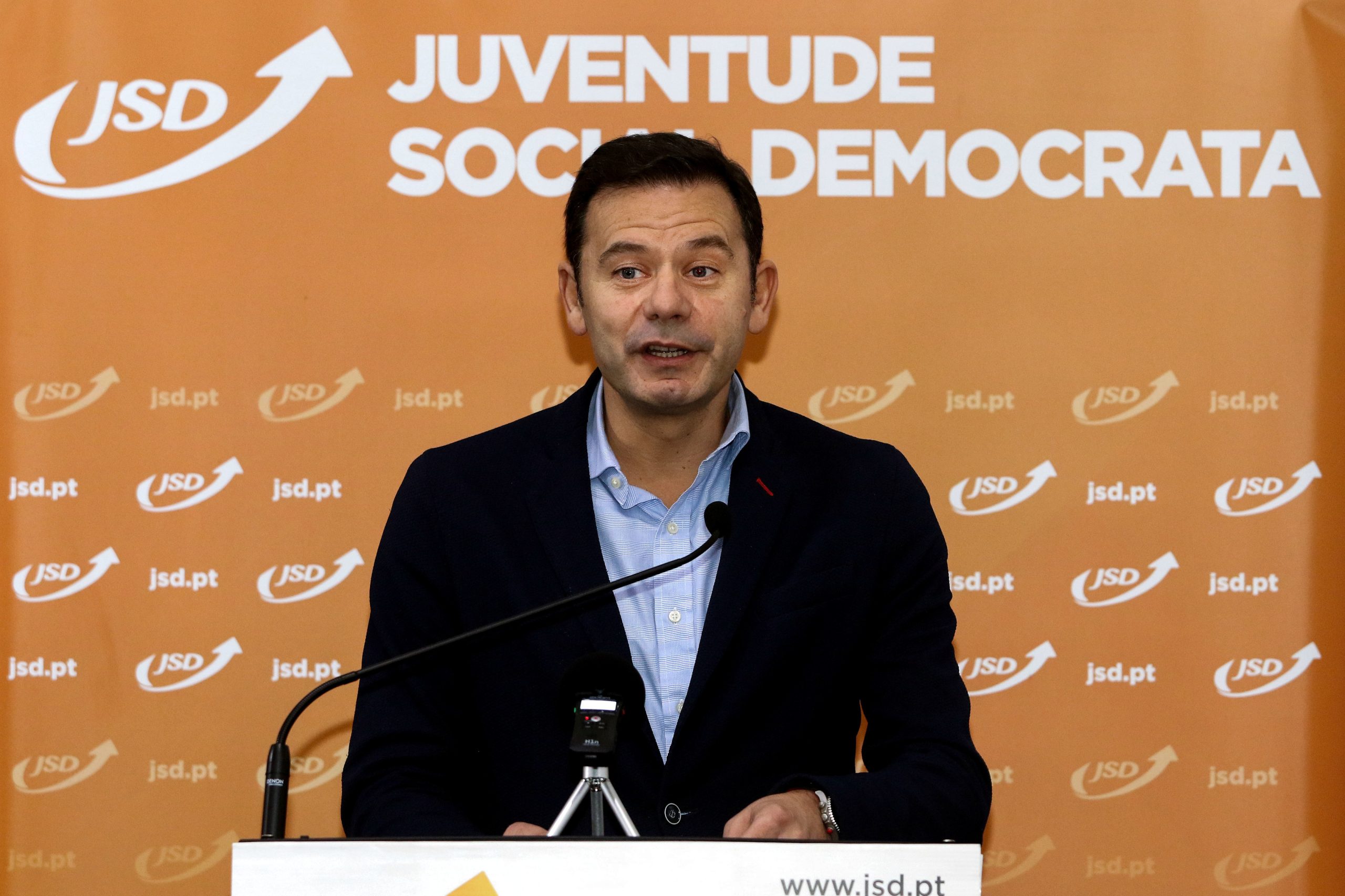 Luís Montenegro espera “apoio massivo” para inverter “ciclo de definhamento” no PSD