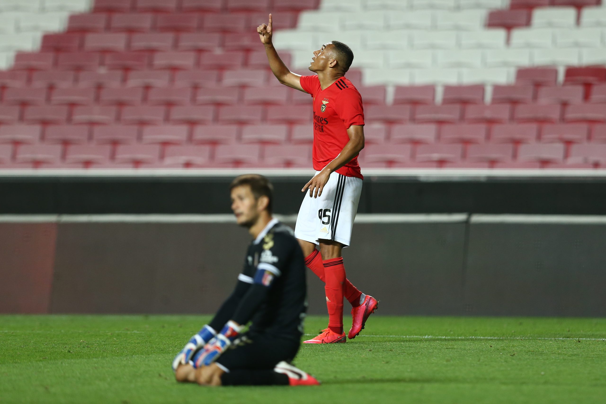 Vinicius ‘puxa dos galões’ e garante vitória do Benfica sobre Sporting de Braga