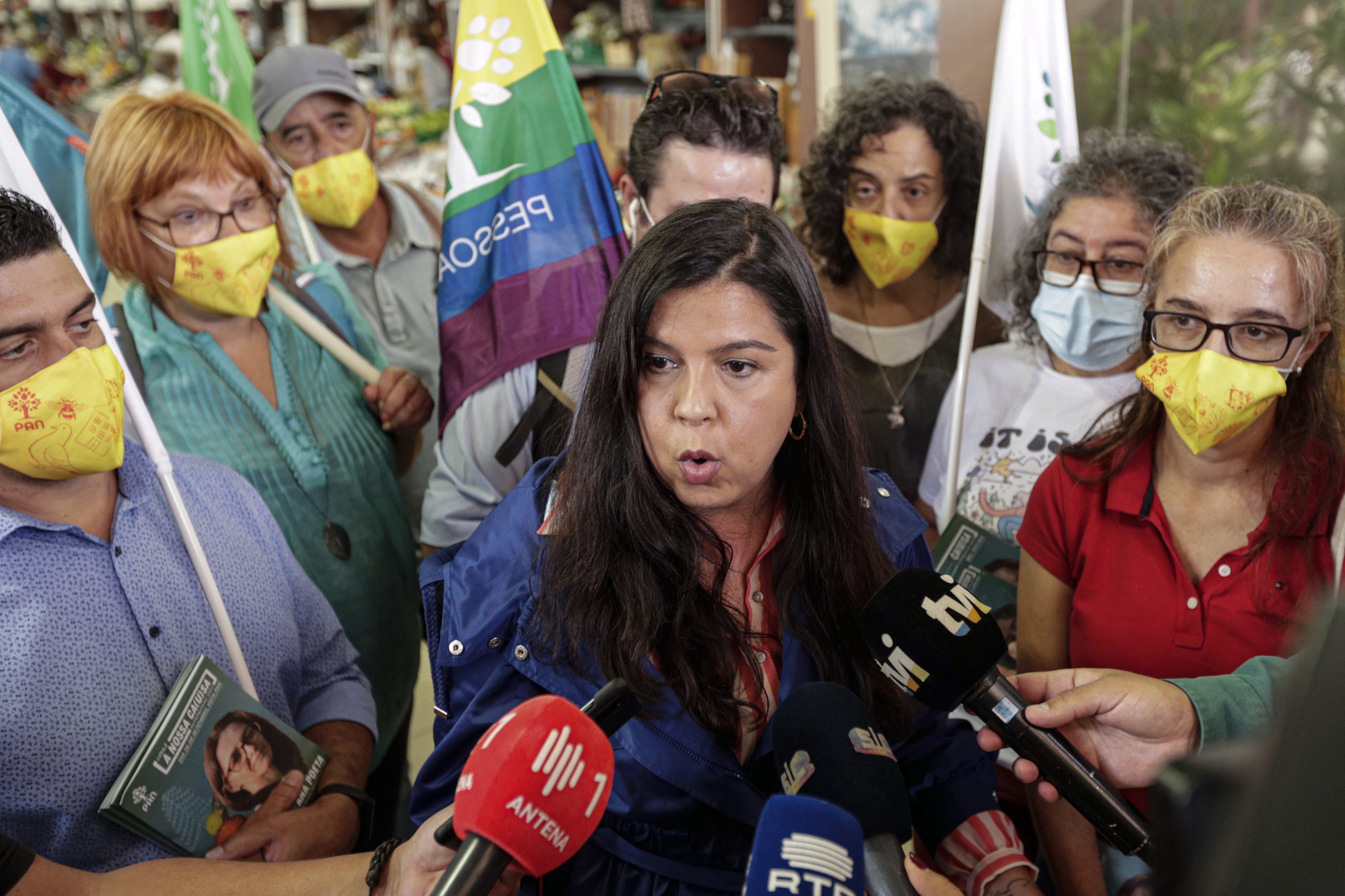 PAN congratula-se com desconfinamento apesar de ‘timing’ infeliz