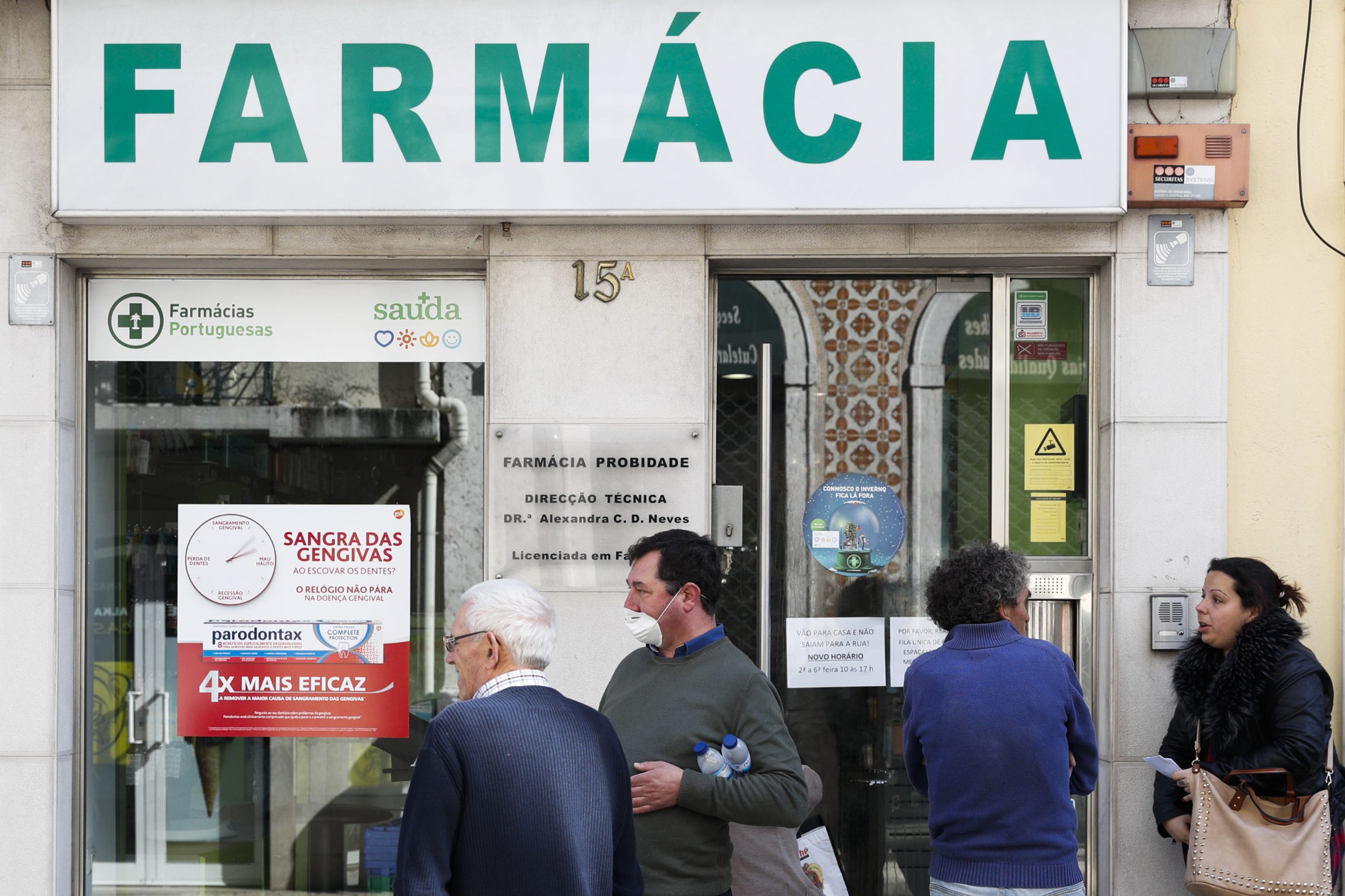 Farmácias apresentam propostas para reduzir afluência injustificada às urgências