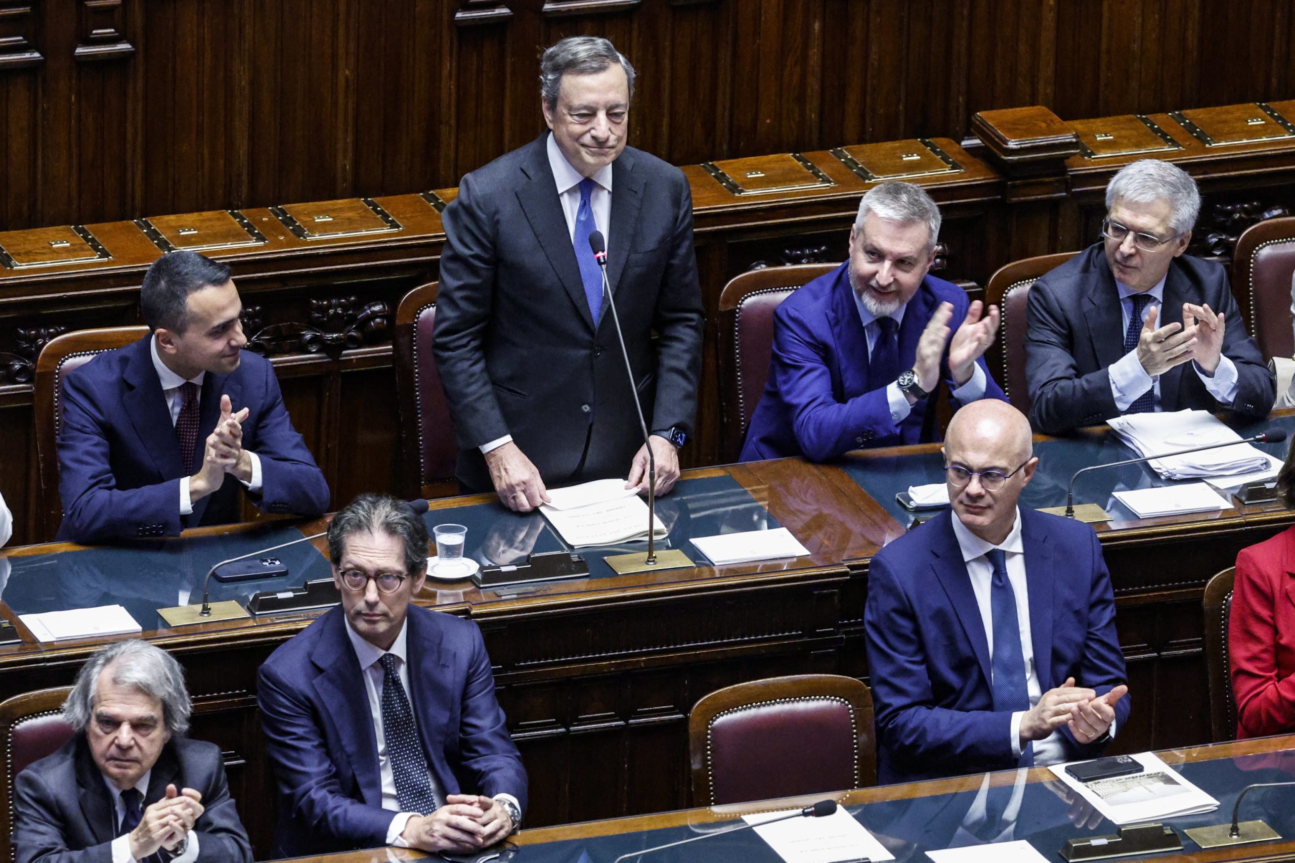 Queda de Draghi é última jogada de um xadrez governativo que se prevê longo