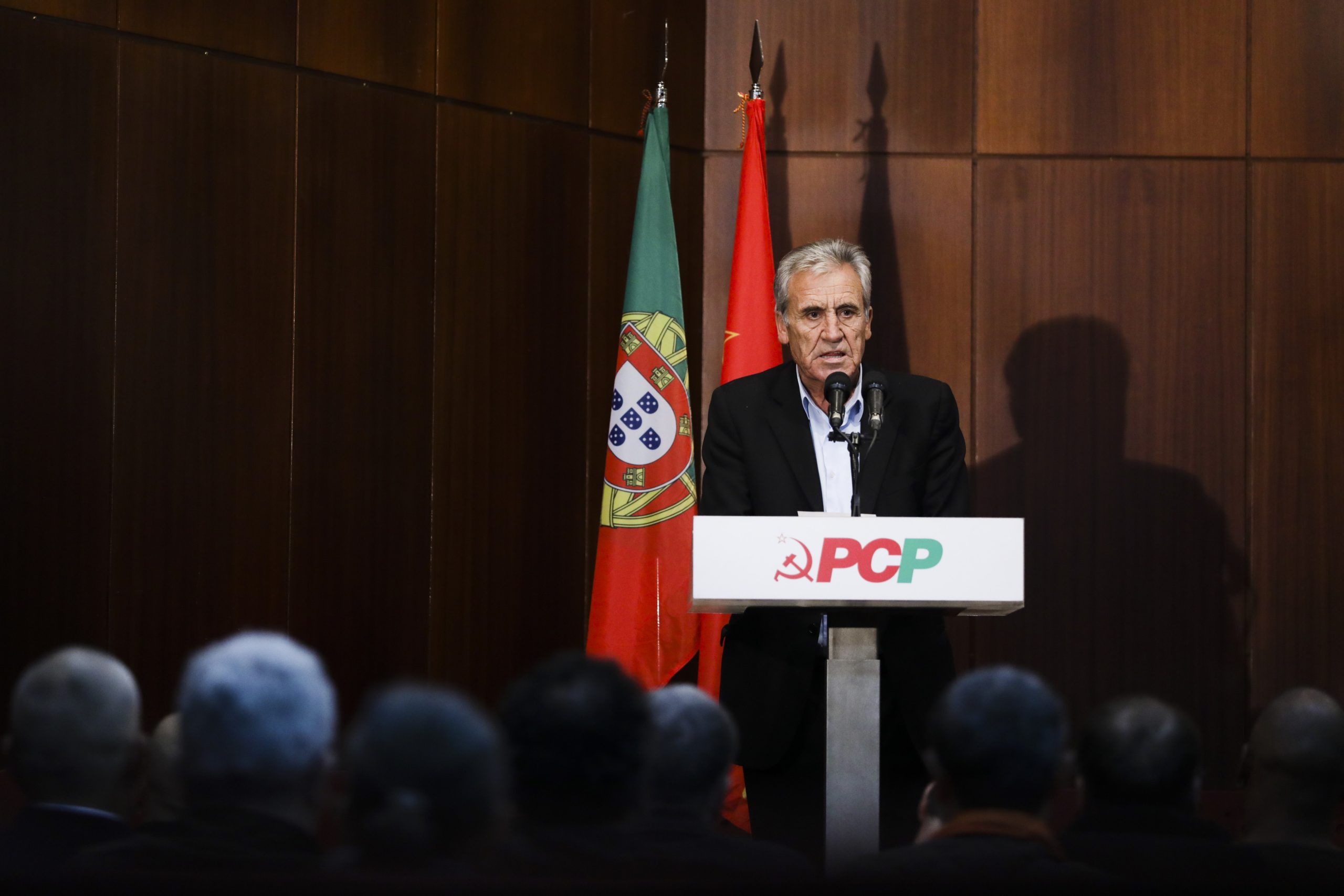 PCP reivindica “aumento geral dos salários” em Portugal