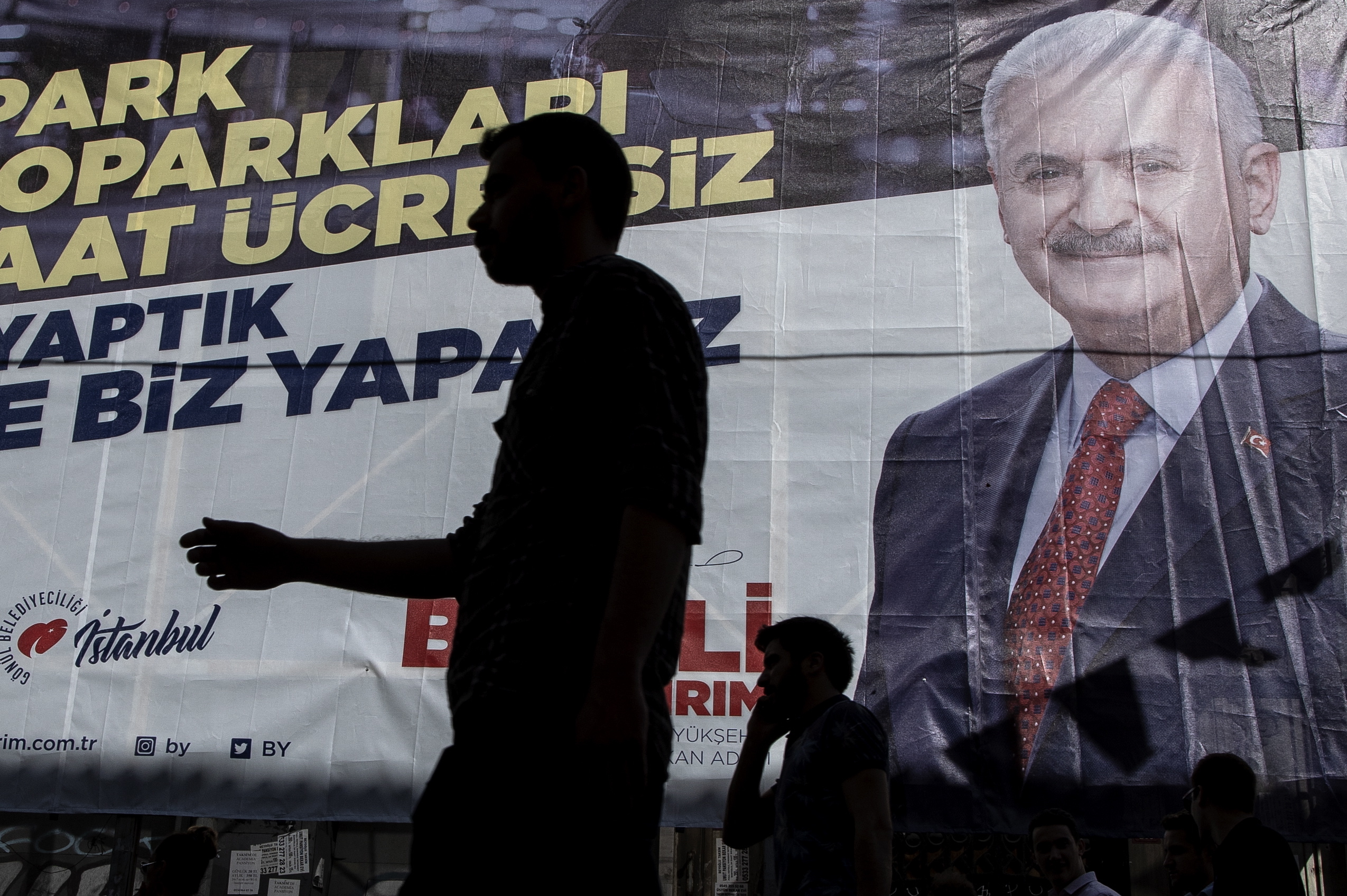 Istambul repete domingo eleições municipais num novo teste ao poder do AKP de Erdogan