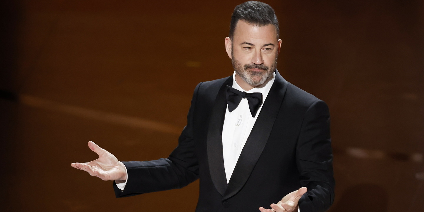 Jimmy Kimmel regressa emocionado após suspensão polémica: “Nunca foi a minha intenção gozar com a morte de Charlie Kirk”