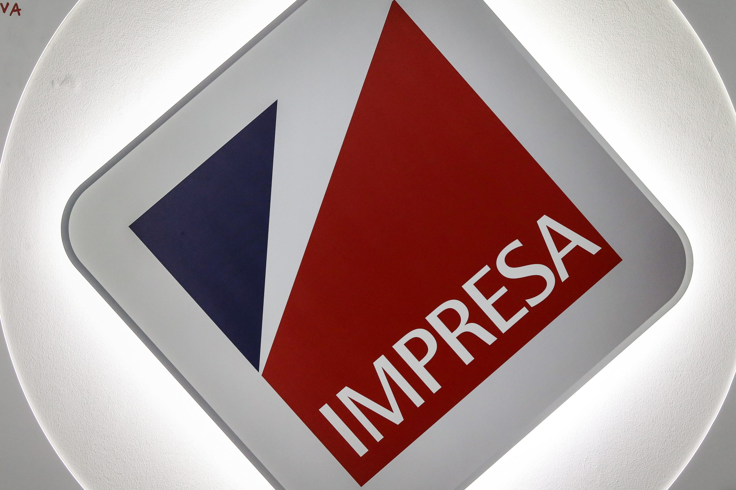 CMVM levanta suspensão da negociação das ações da Impresa
