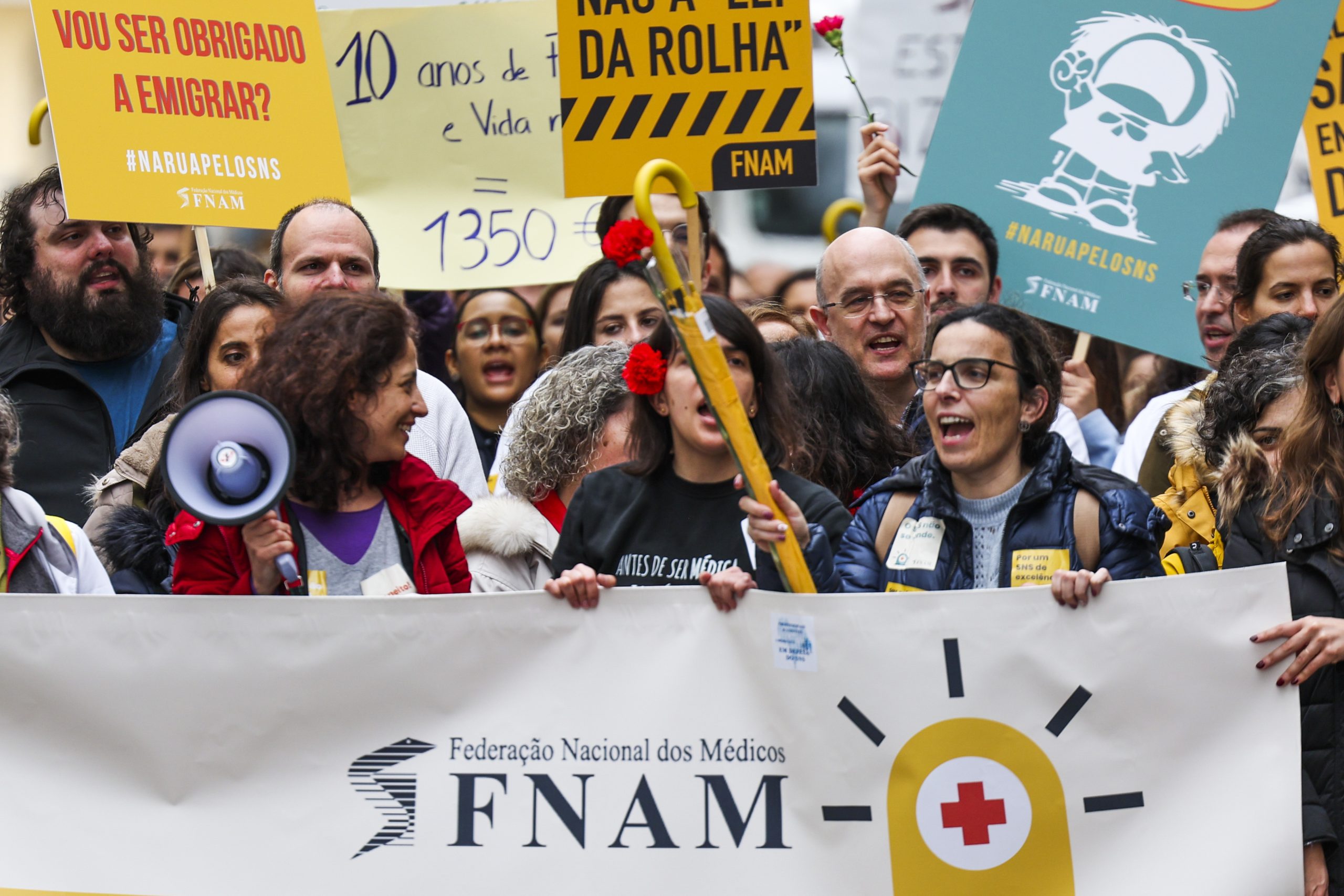 Médicos estão em greve hoje e amanhã mas esperam que ” haja bom senso” para chegar a acordo no dia 11