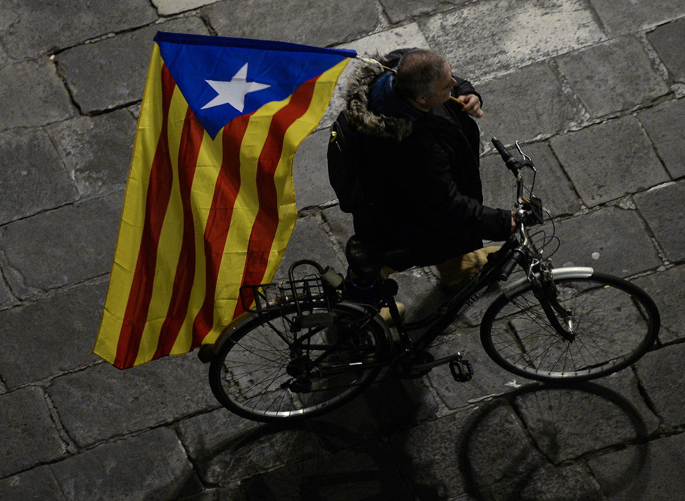 Parlamento rejeita votos de condenação do PCP e BE pela prisão de políticos na Catalunha