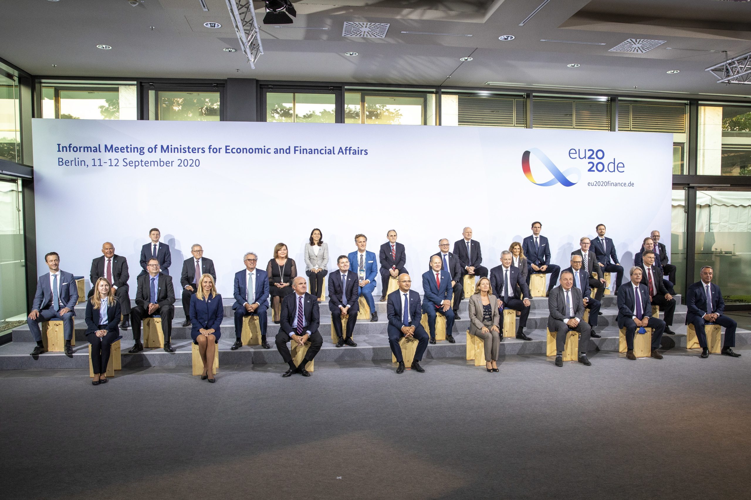 Eurogrupo discutiu novos impostos que financiem recuperação