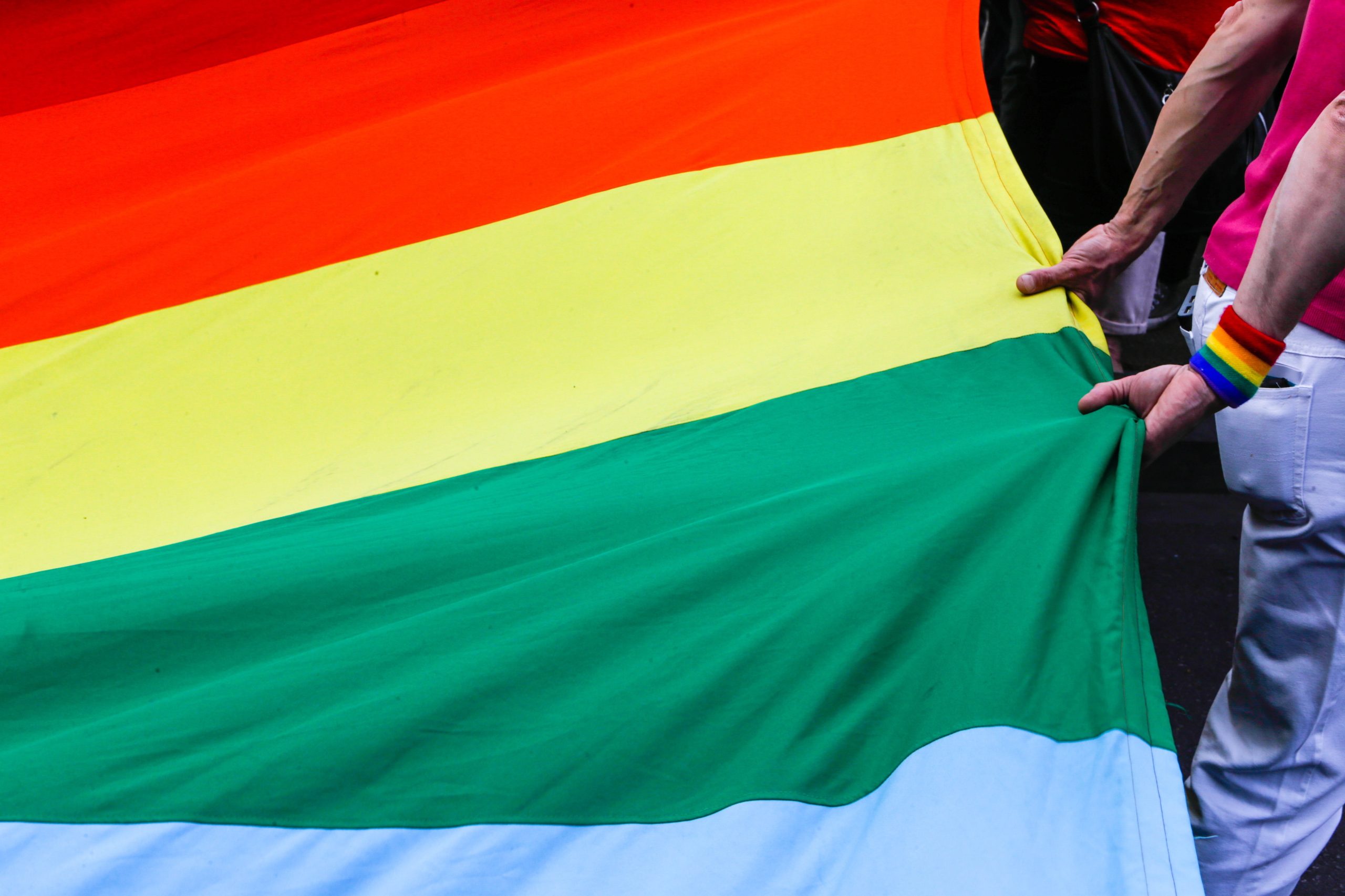 De Macron a Merkel, 16 líderes europeus assinam carta conjunta em defesa dos direitos LGBTQI e contra lei húngara. Costa, um dos visados, não assinou