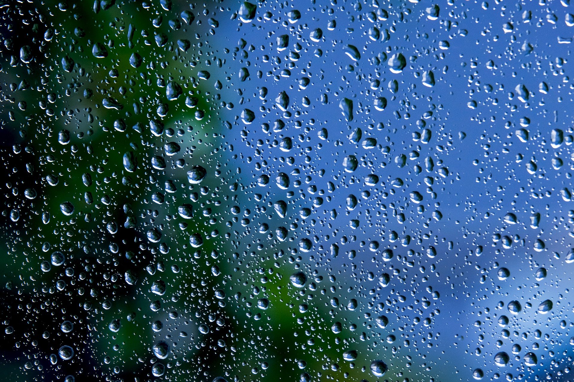 Chuva e vento marcam previsão para esta segunda-feira. Saiba o tempo para hoje