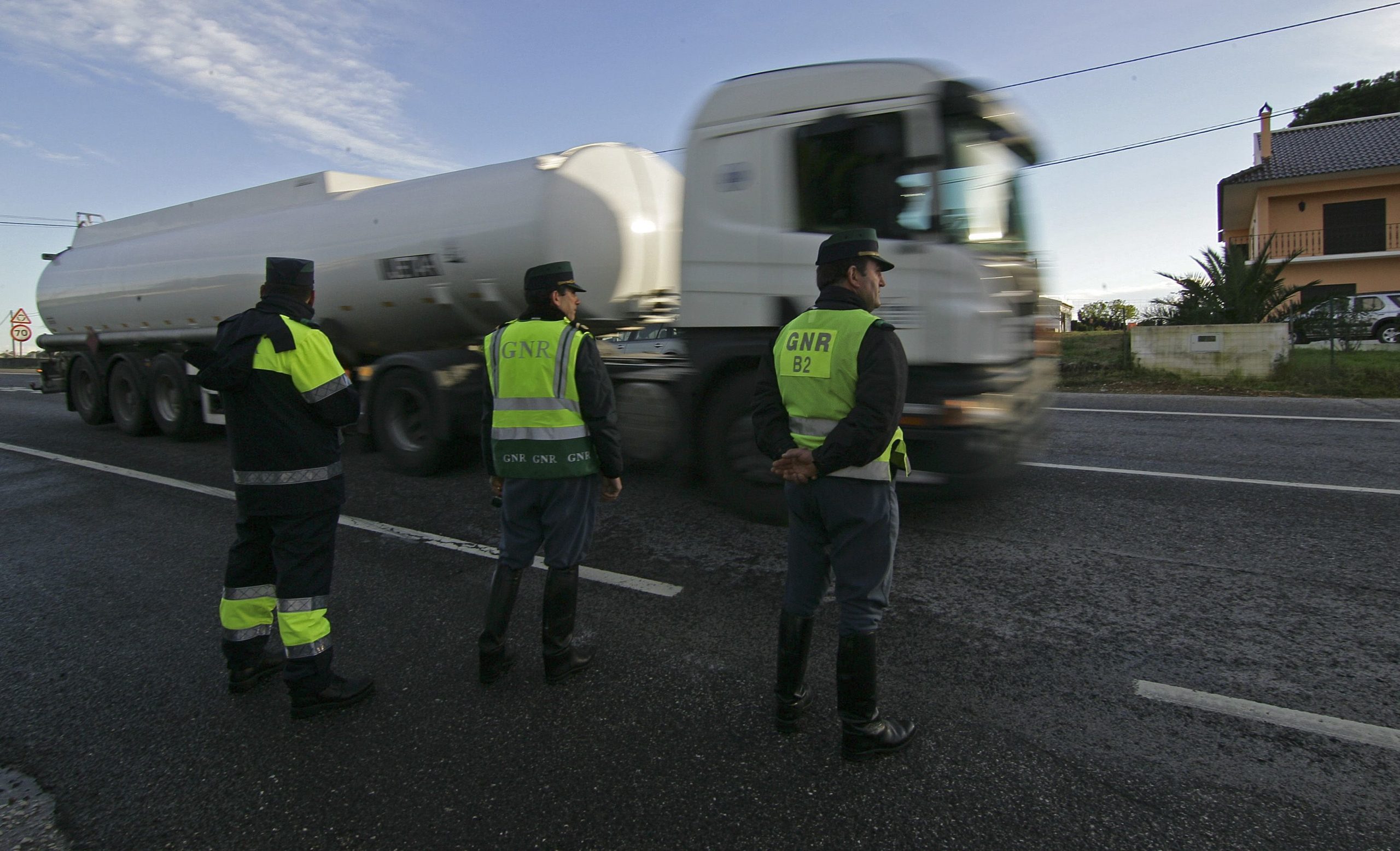 UGT quer medidas do Governo para minimizar efeitos da greve dos camionistas