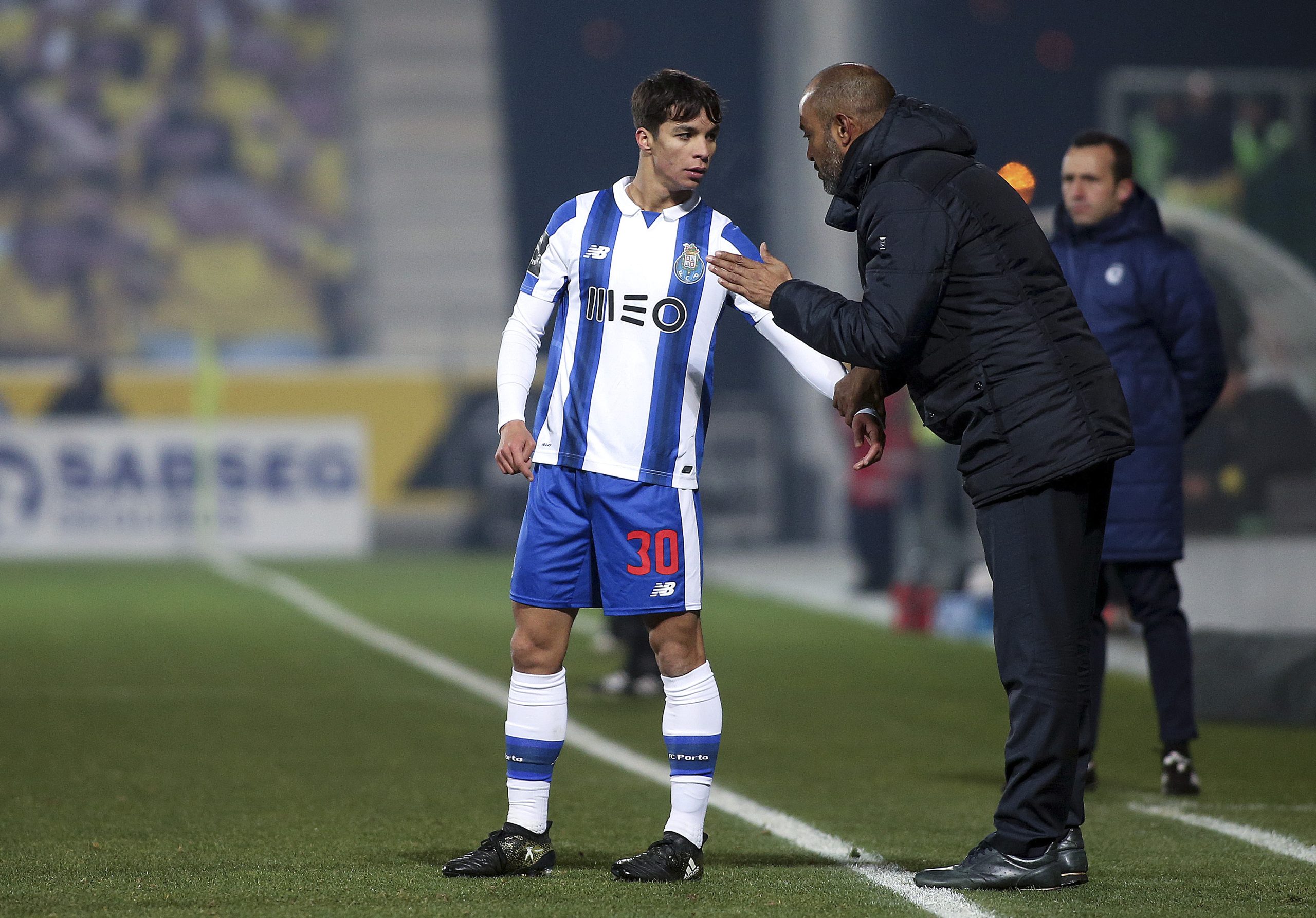 FC Porto empata em Paços de Ferreira e fica a seis pontos do Benfica