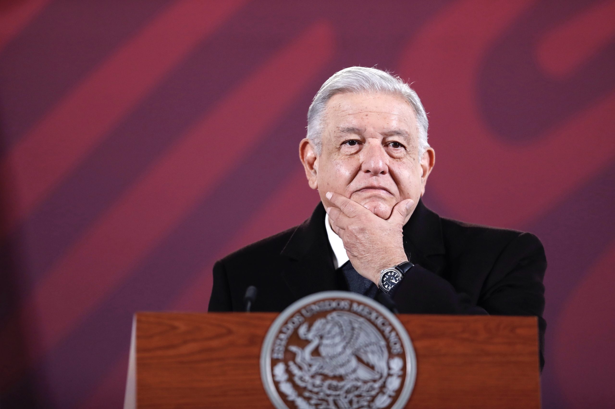 Presidente do México acusa traficantes de organizarem caravanas com informações falsas