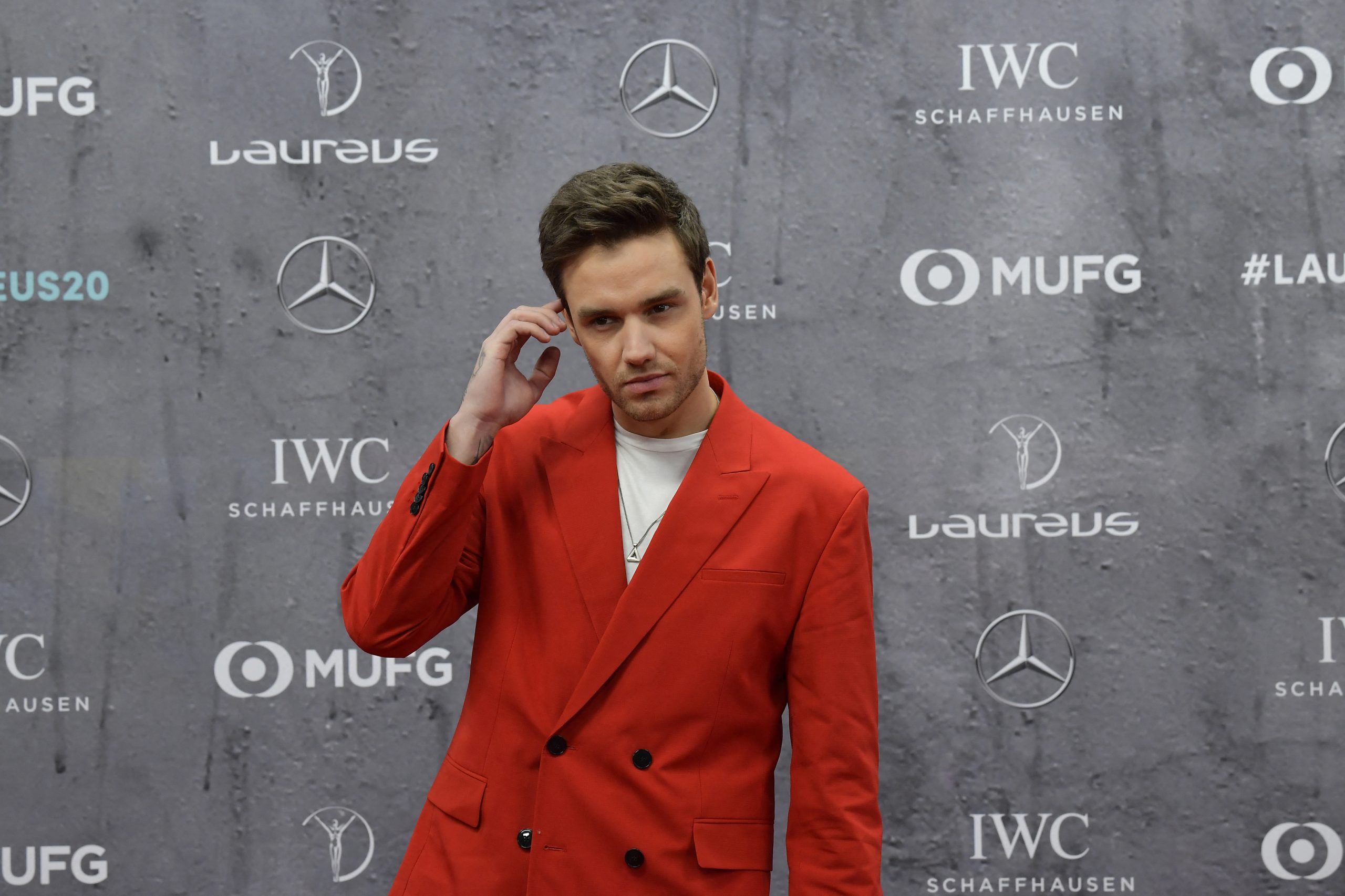 Funeral do cantor Liam Payne realiza-se hoje em privado