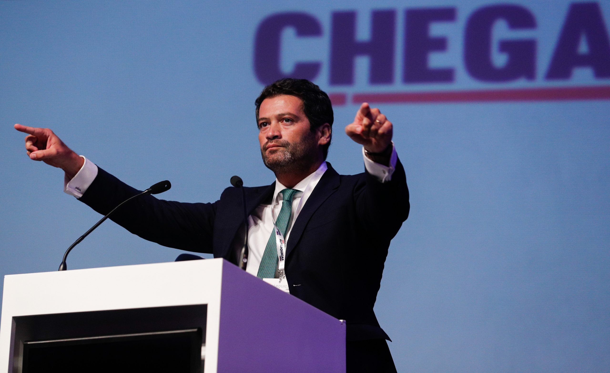 Autárquicas: Ventura diz Chega concorre sozinho a 220 municípios para avaliar o seu “impacto”