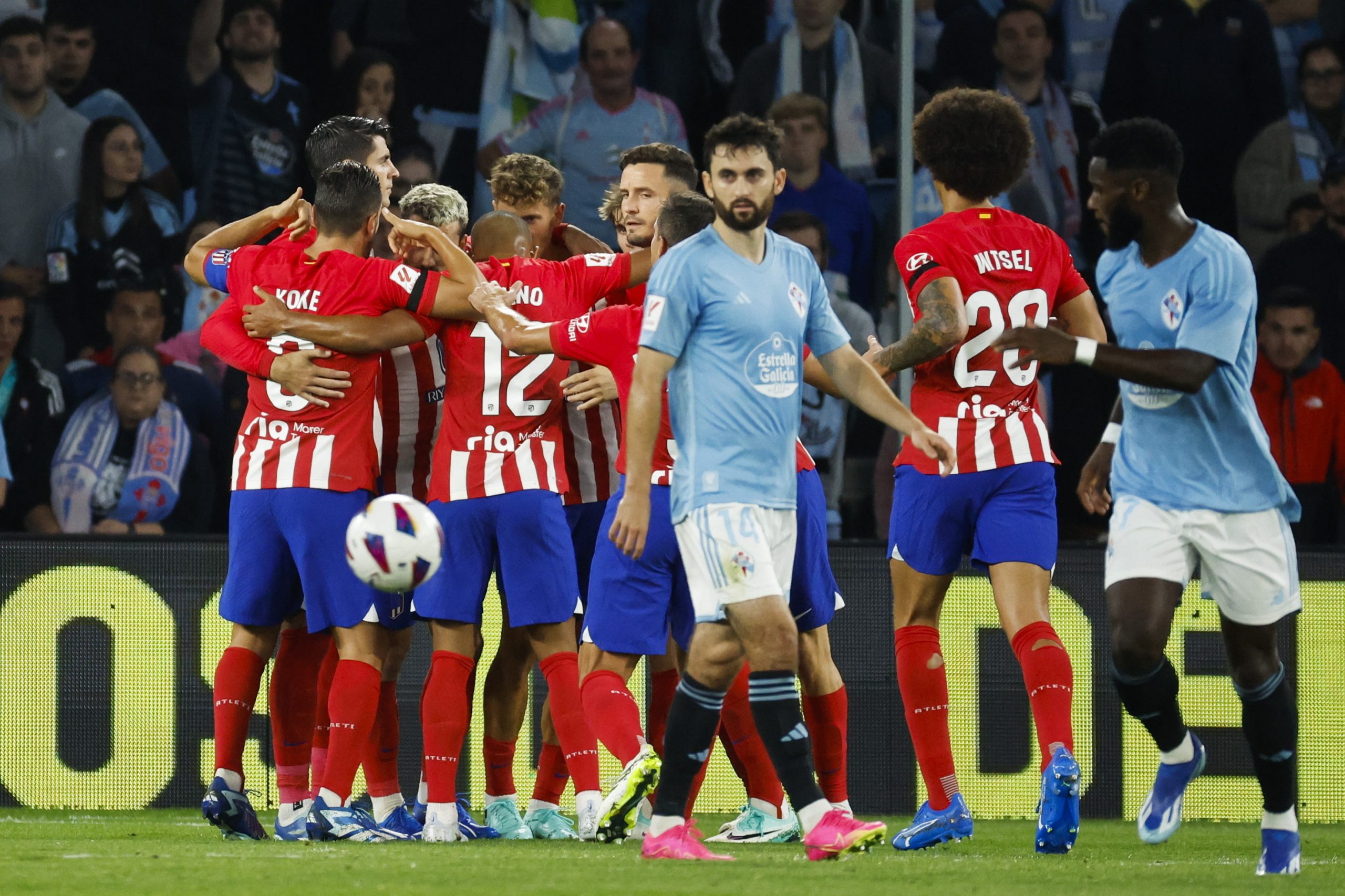 Atlético de Madrid vence Celta com ‘hat-trick’ de Griezmann e sobe ao segundo lugar