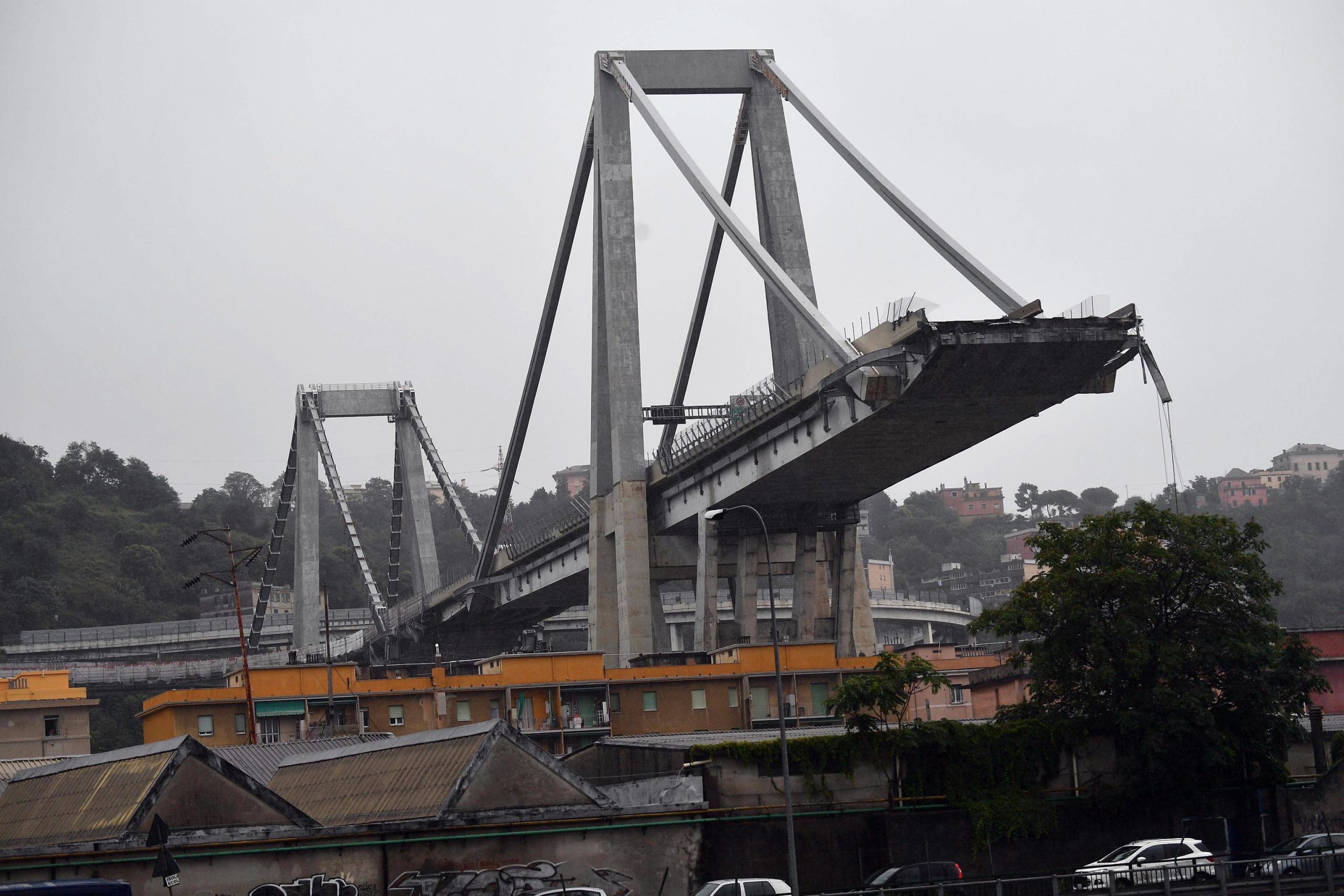 Génova: Gestora da ponte disponibiliza 500 milhões de euros para famílias e reconstrução
