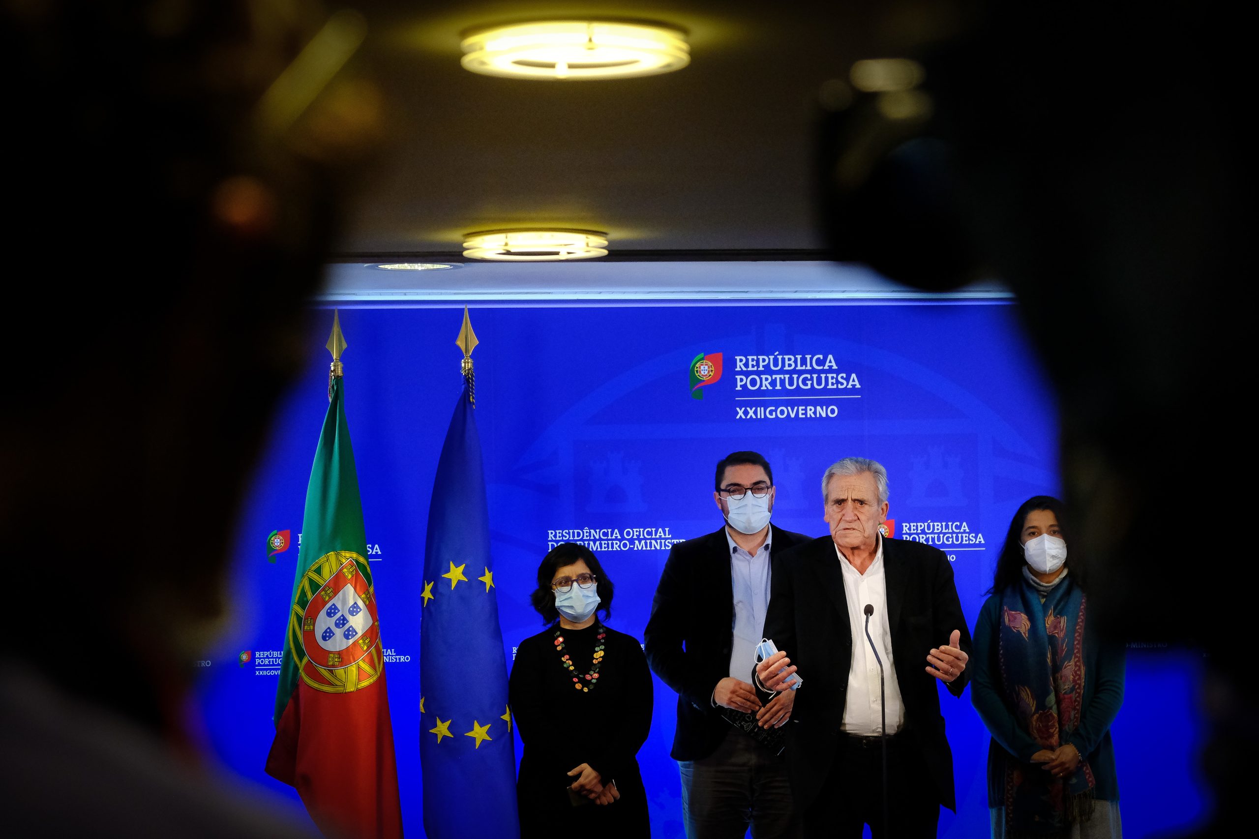 Jerónimo alerta que não há “responsabilidade delegável” com maioria absoluta