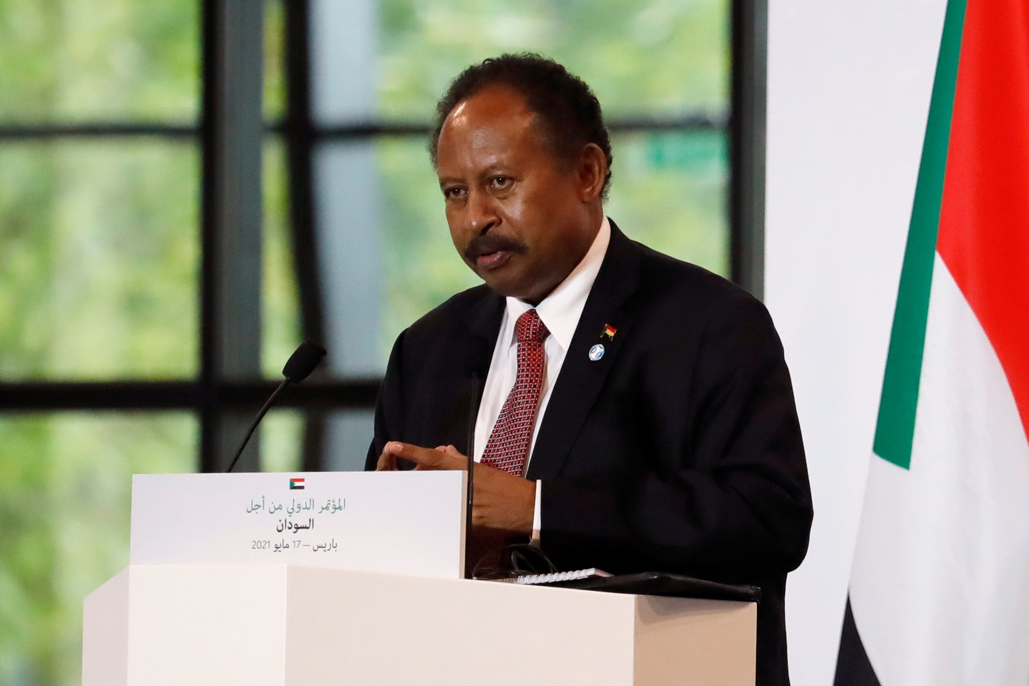 Militares levantam prisão domiciliária do primeiro-ministro sudanês