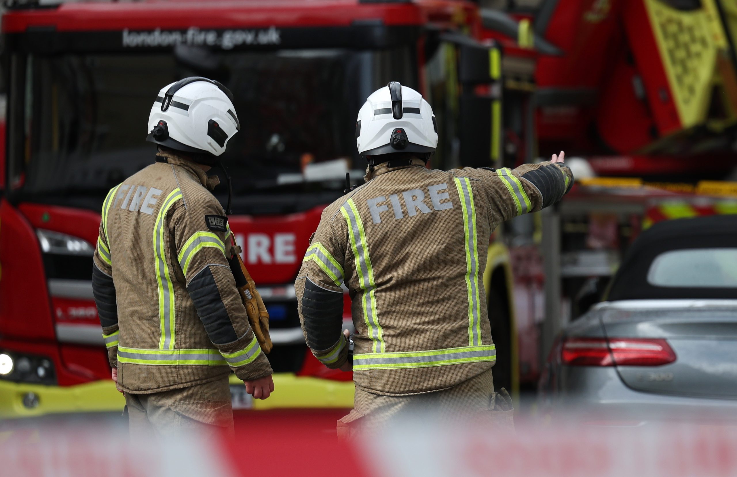 Londres: Incêndio na Somerset House controlado e combatido por mais de 100 bombeiros