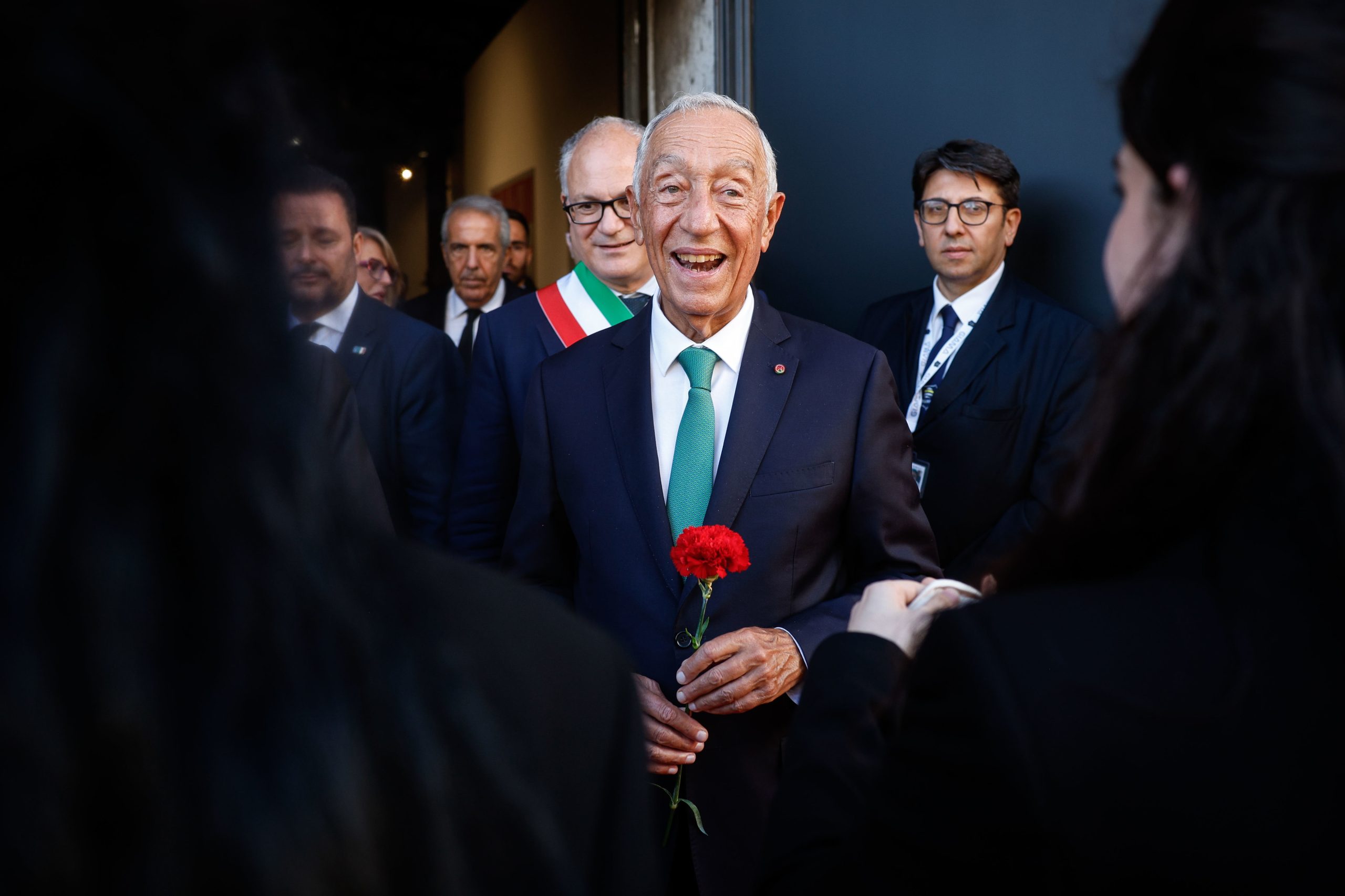 Marcelo lembra em Roma que “democracia nunca está acabada, nem esgotada, nem perfeita”