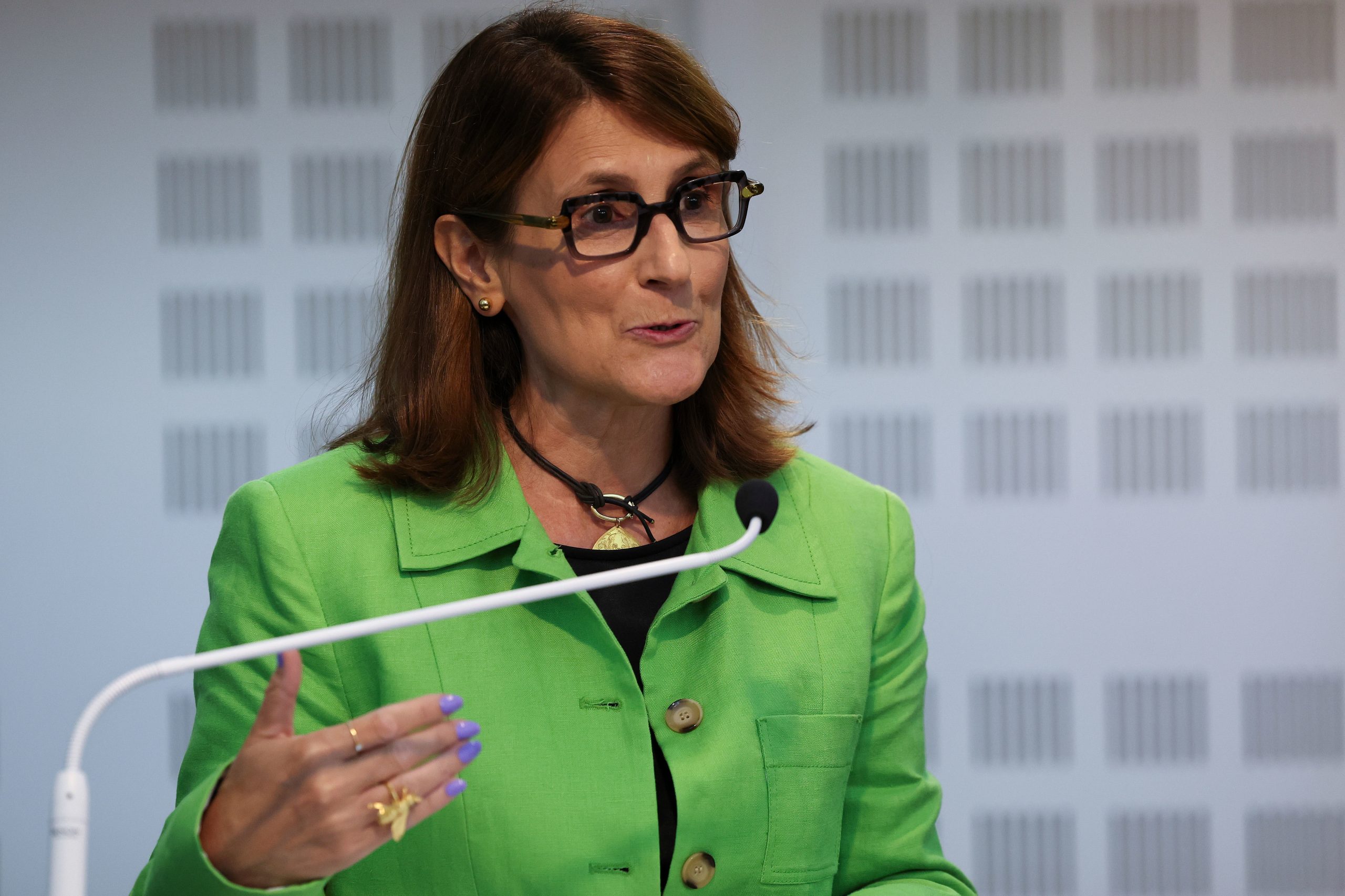 Ministra da Justiça recusa revelar quantas nacionalidades foram atribuídas