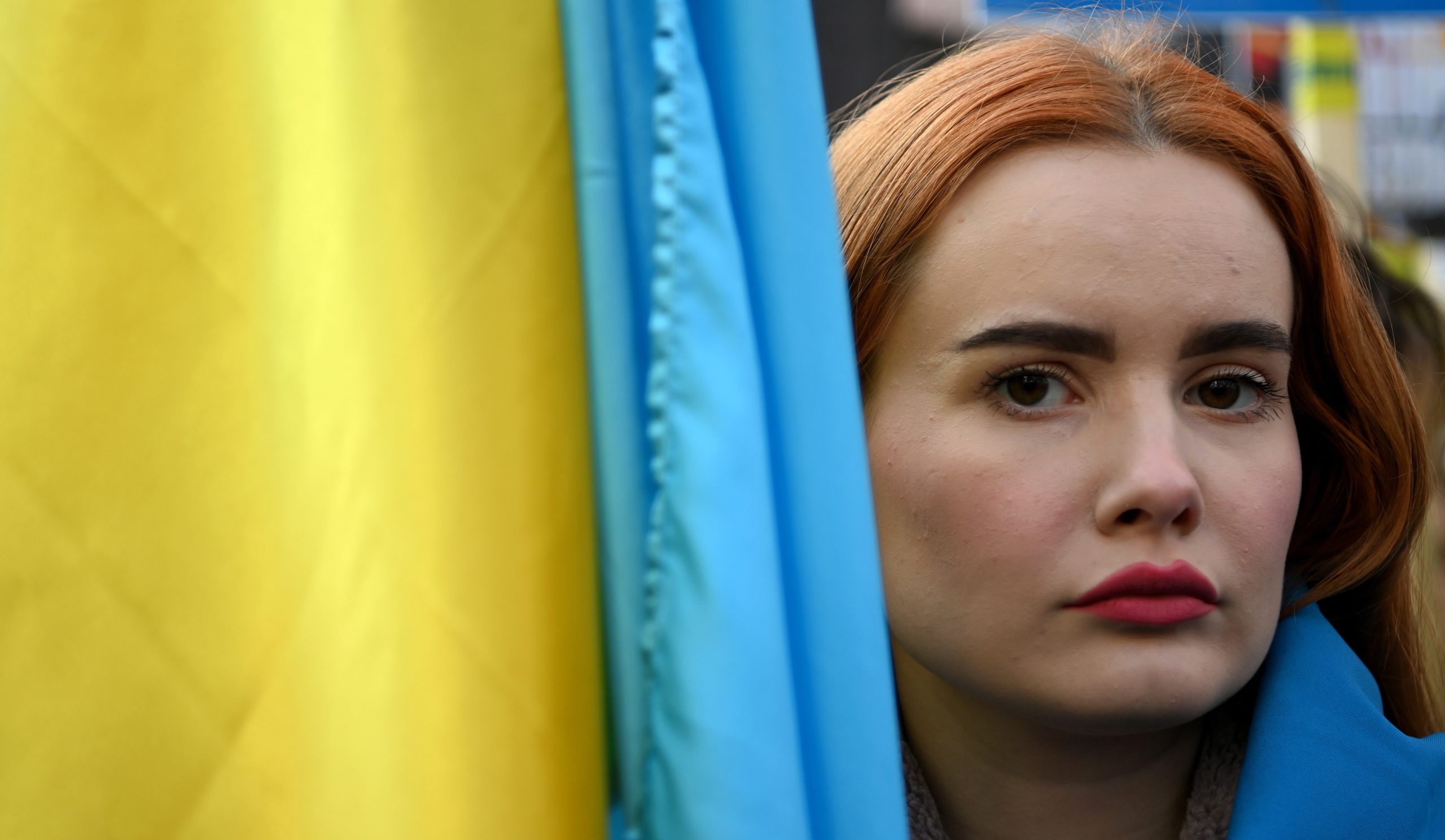 Centenas de pessoas manifestaram-se em frente à embaixada russa em Londres
