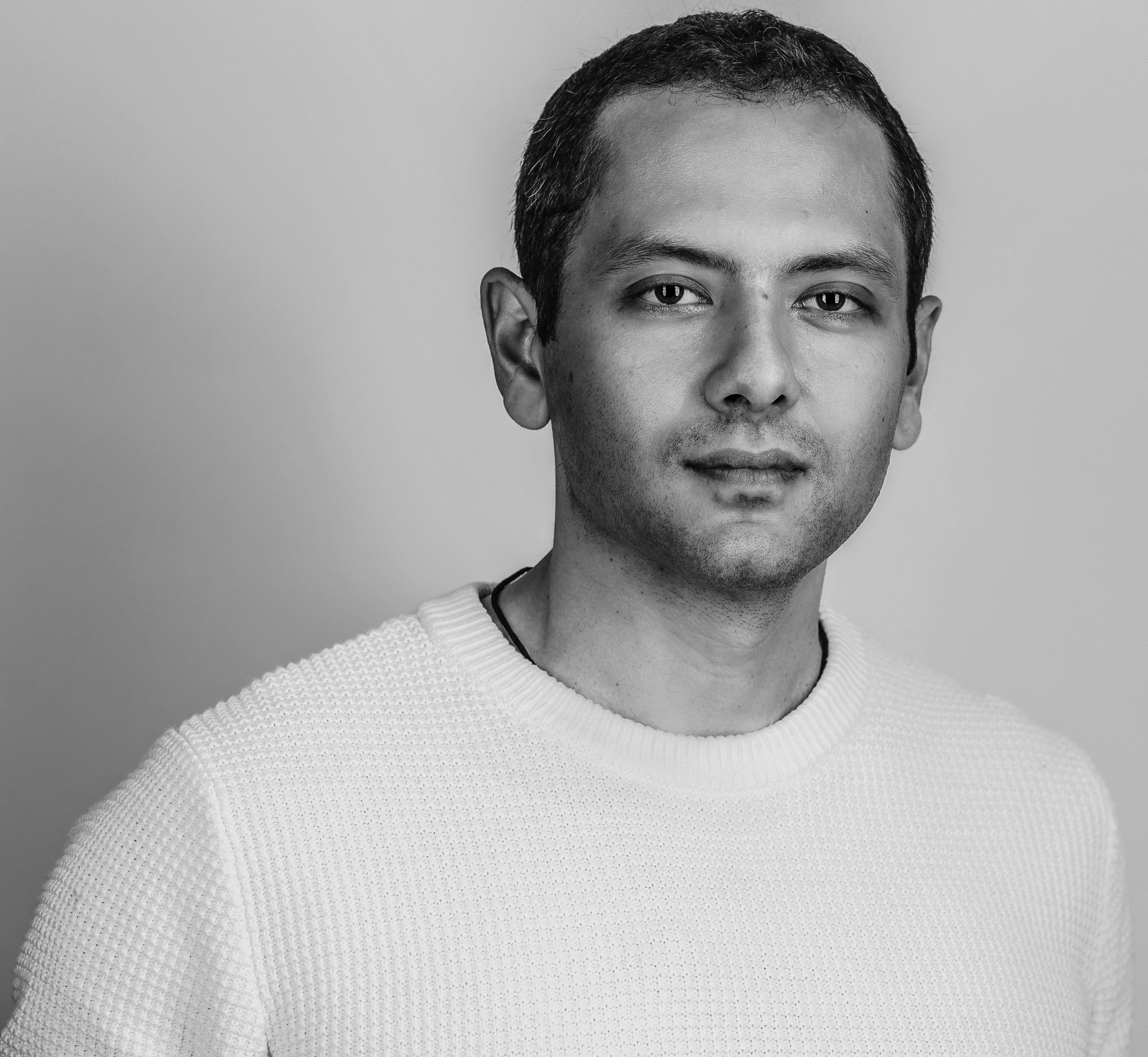 Omar El Akkad vence National Book Award com obra sobre Gaza