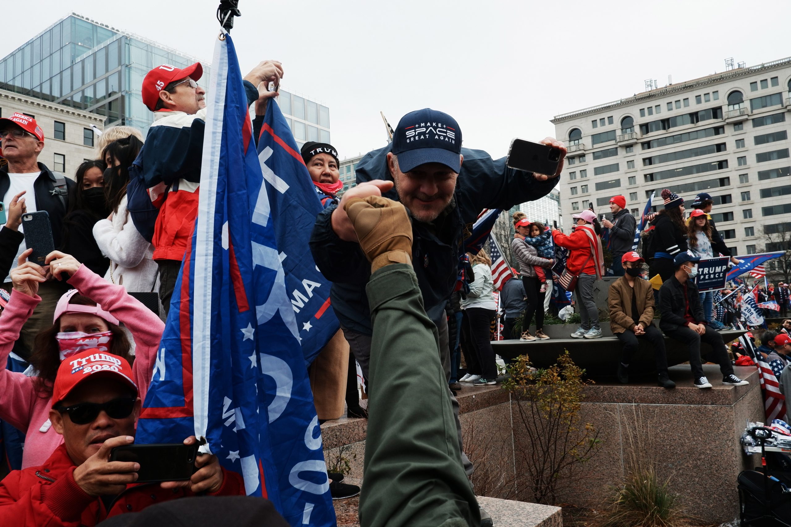 Estados Unidos: Cinco feridos nas manifestações de apoio a Trump em Washington