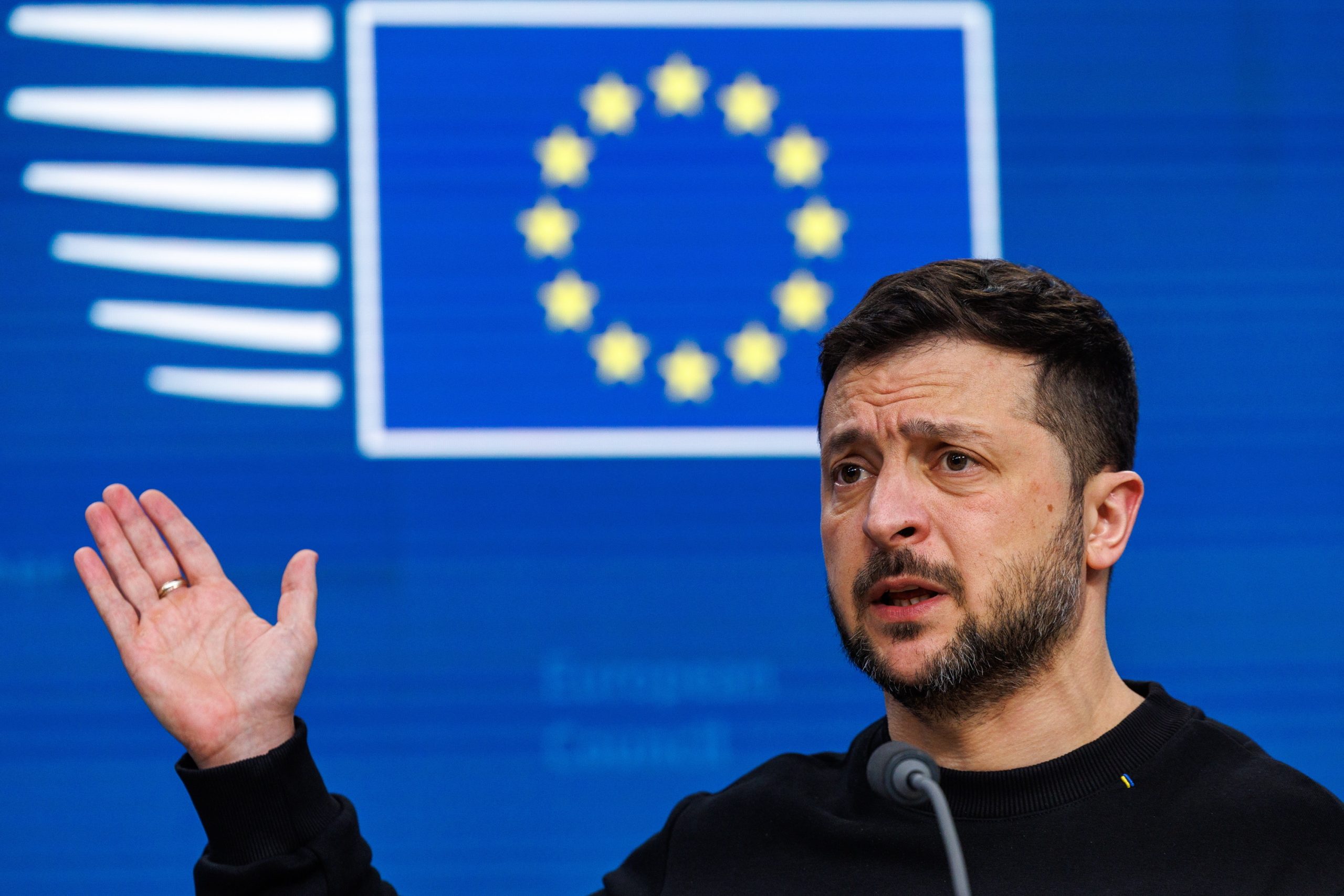 Zelensky diz que corte de transporte de gás “é uma das maiores derrotas de Moscovo”