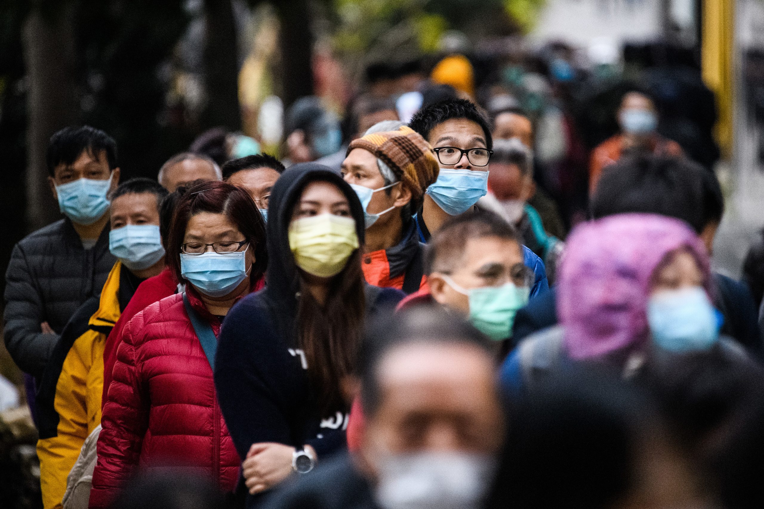 Covid-19: Pelo menos 1,081 milhões de mortos em todo o mundo