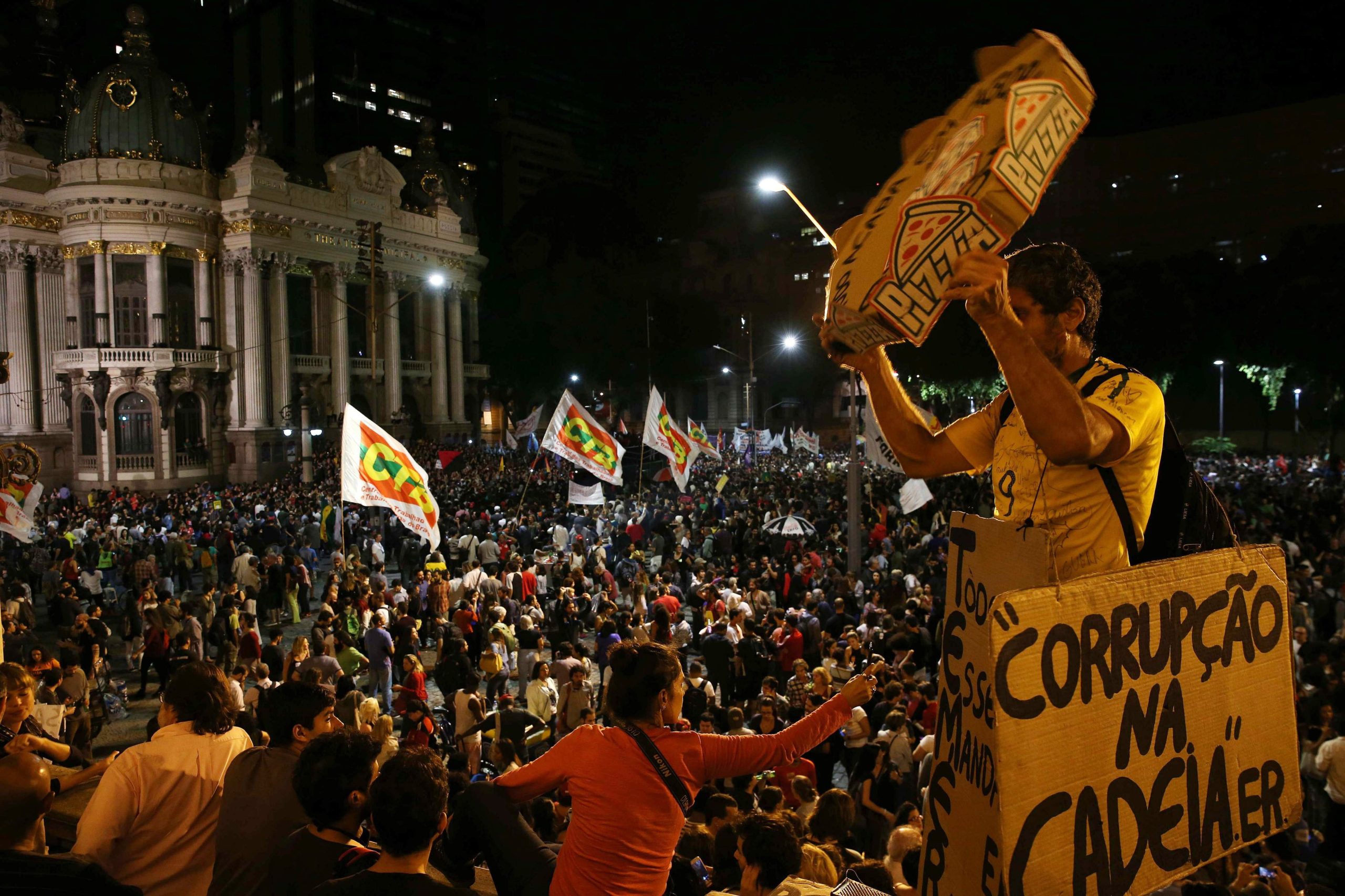 Brasileiros elegem ‘corrupção’ como a palavra do ano de 2017