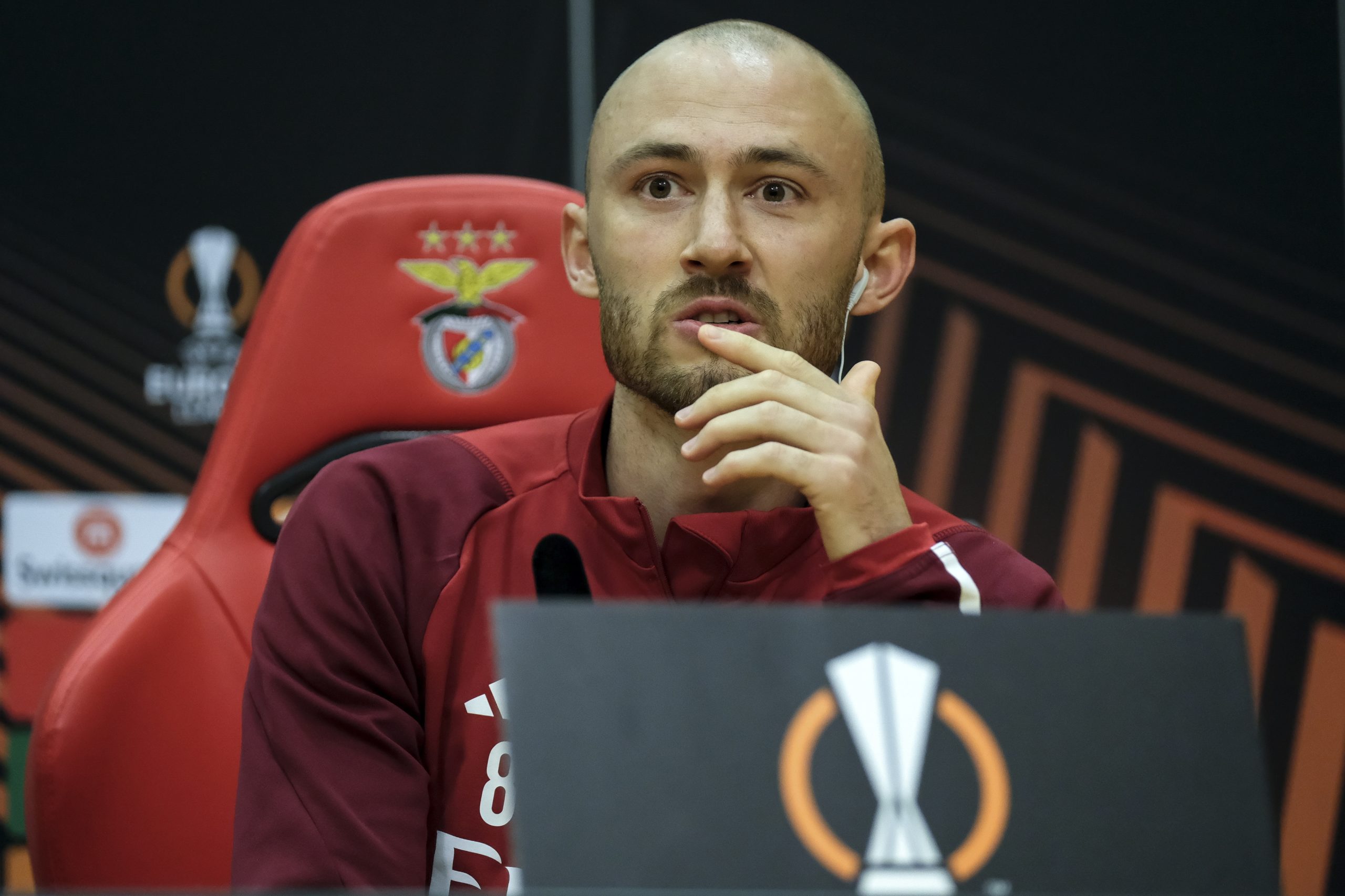 Benfiquista Fredrik Aursnes renuncia à seleção da Noruega