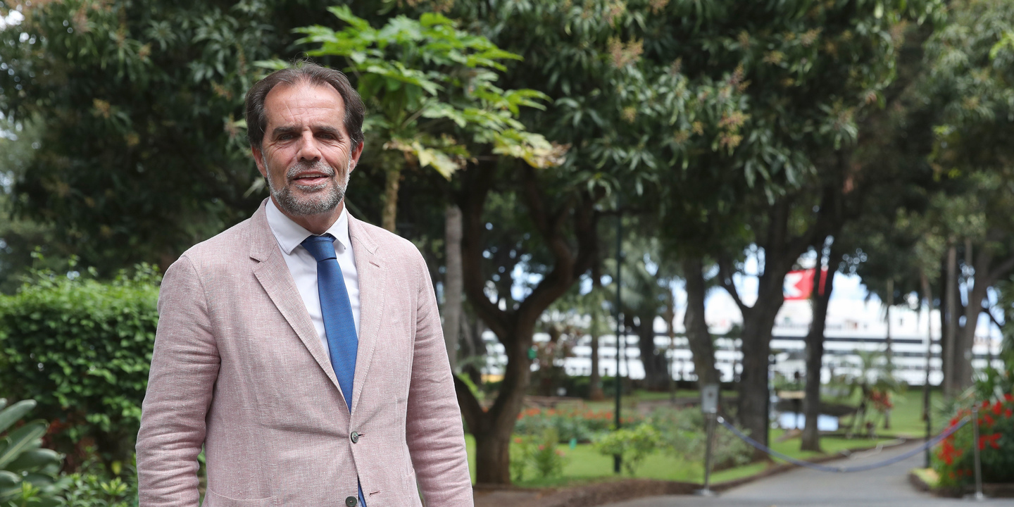 Albuquerque insiste em ficar e diz que tudo depende das negociações em curso
