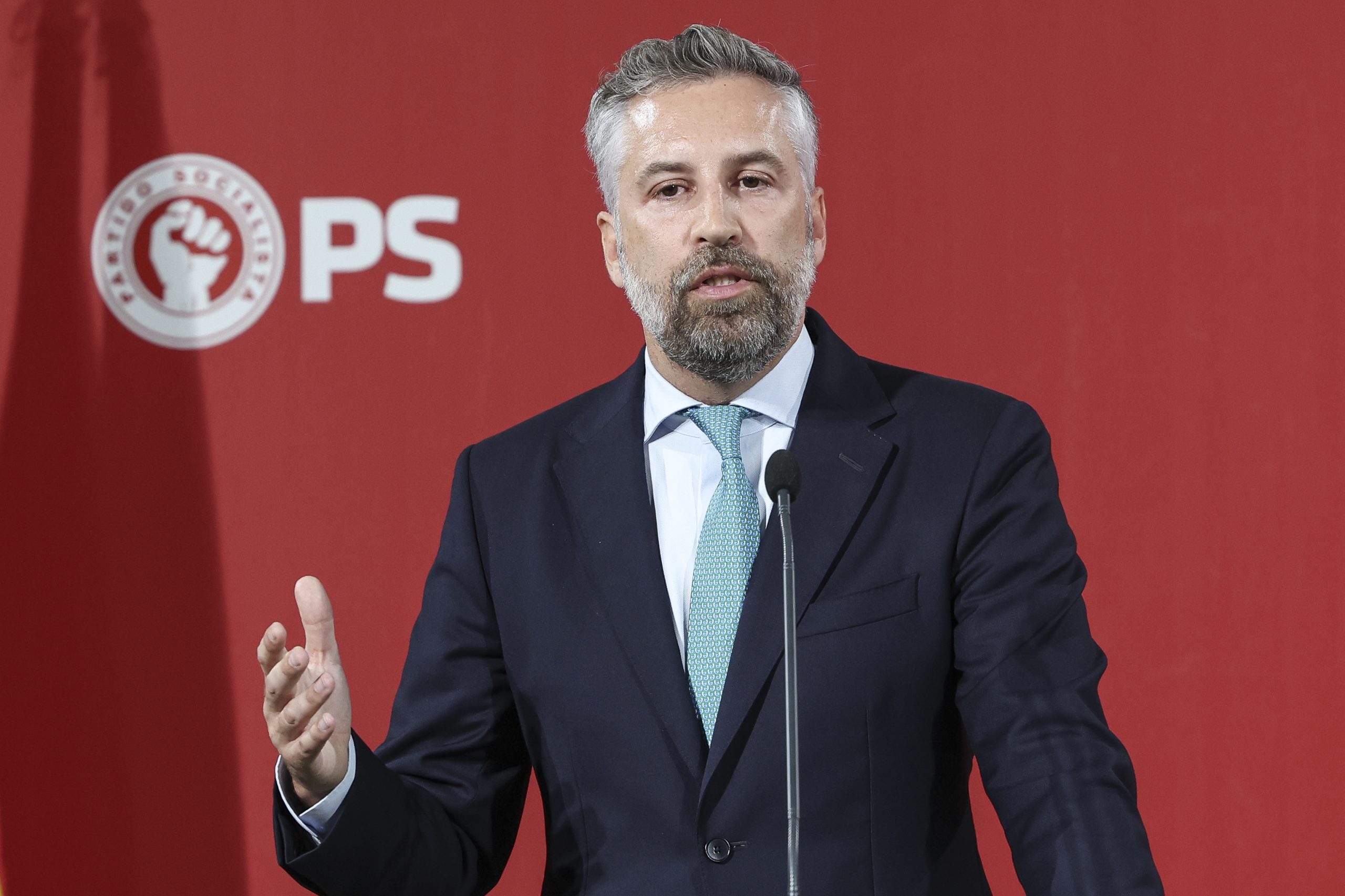PS decide voto no Orçamento na segunda-feira