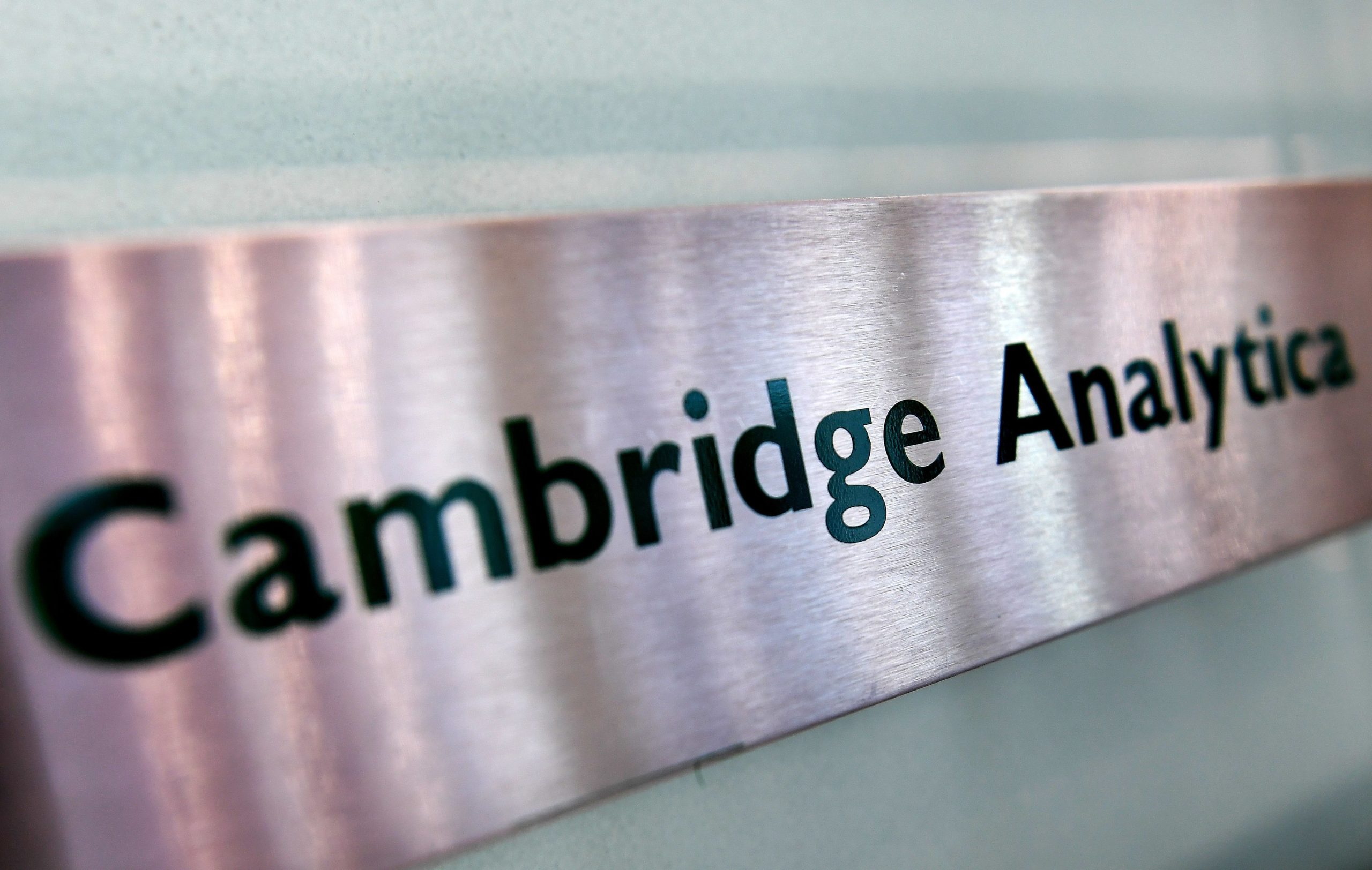 Cambridge Analytica recorre à lei de falência nos Estados Unidos