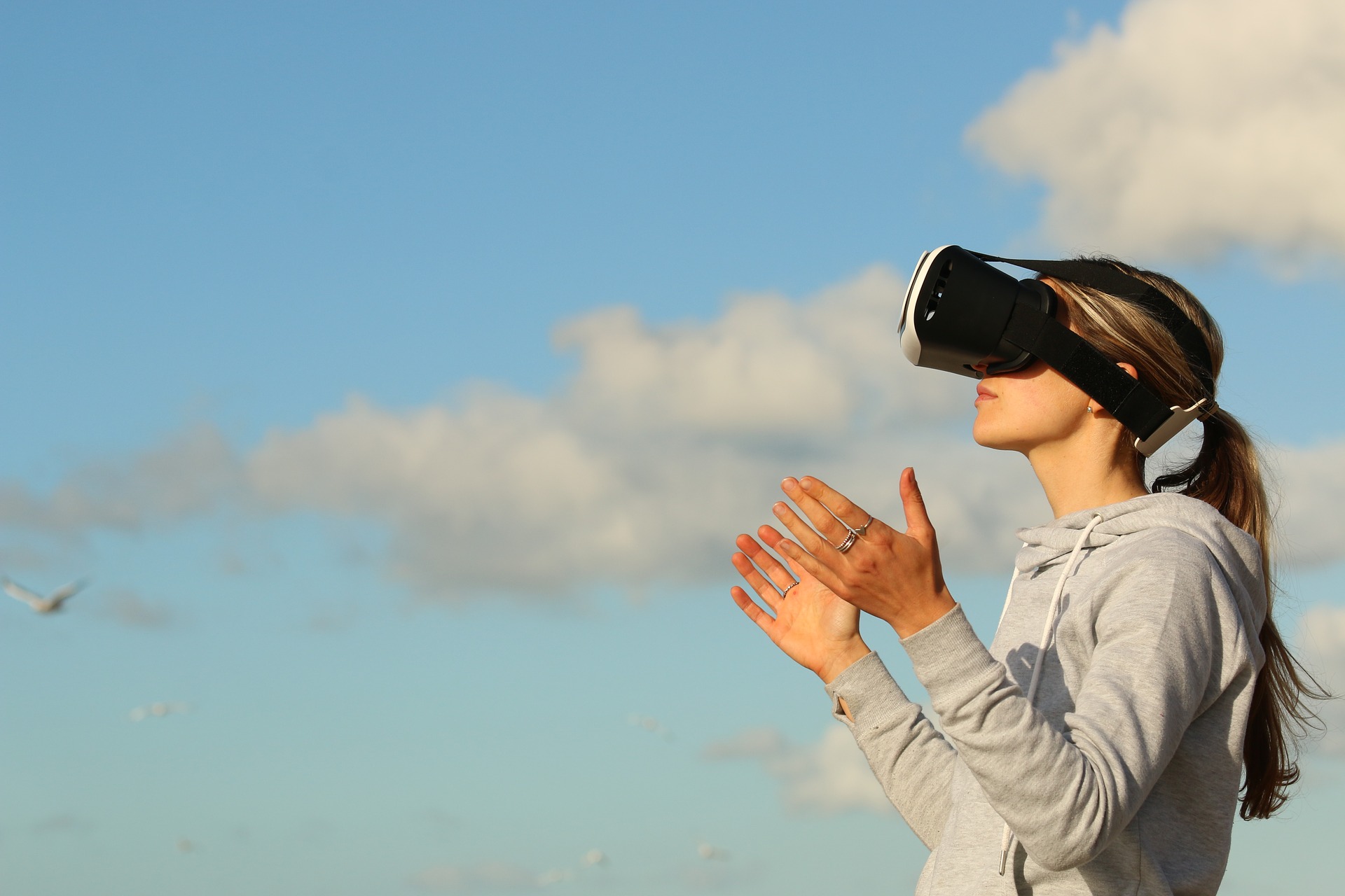 Realidade virtual pode reduzir paranoia em psicóticos