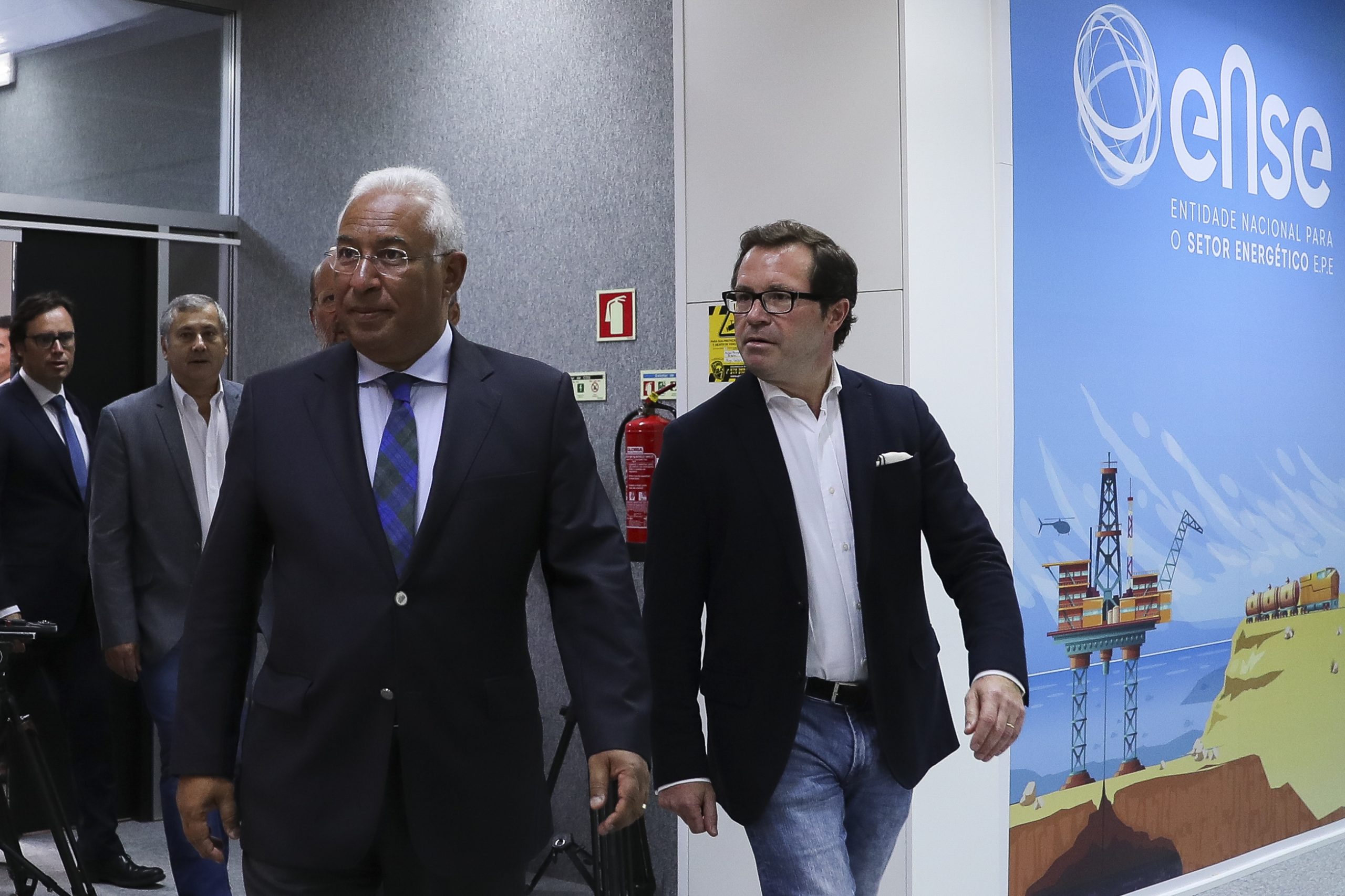 António Costa diz que serviços mínimos estão a ser cumpridos e descarta requisição civil