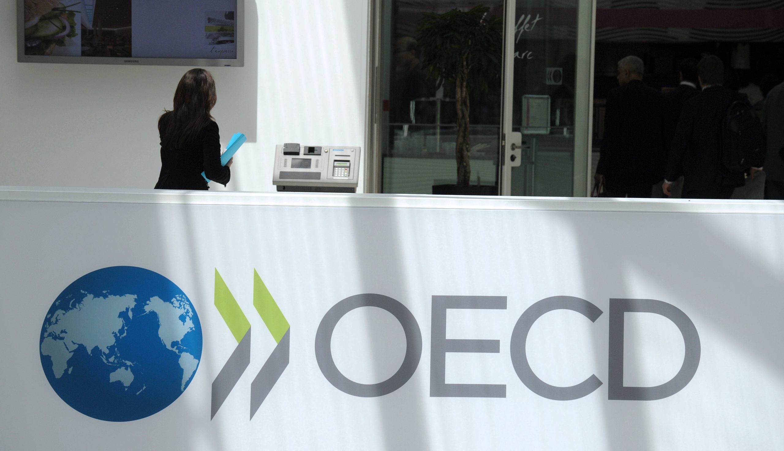 OCDE anuncia acordo de 136 países sobre taxa mínima de 15% de IRC para multinacionais