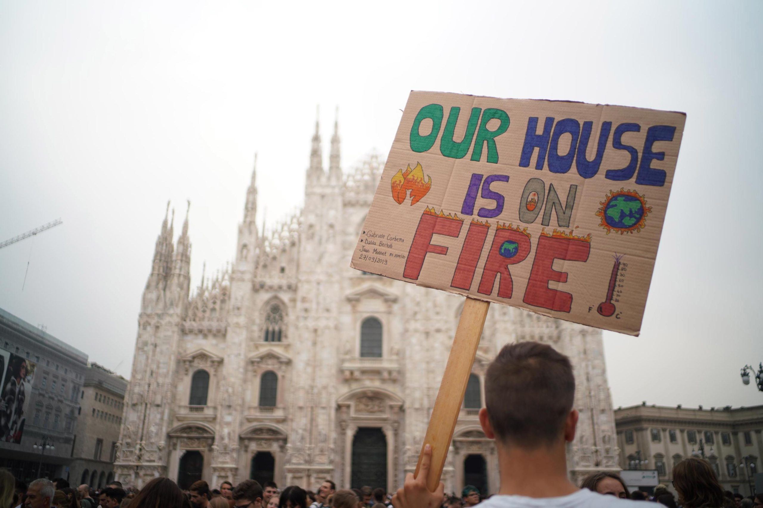 Clima: Milhares na rua em greve na Itália e na Holanda