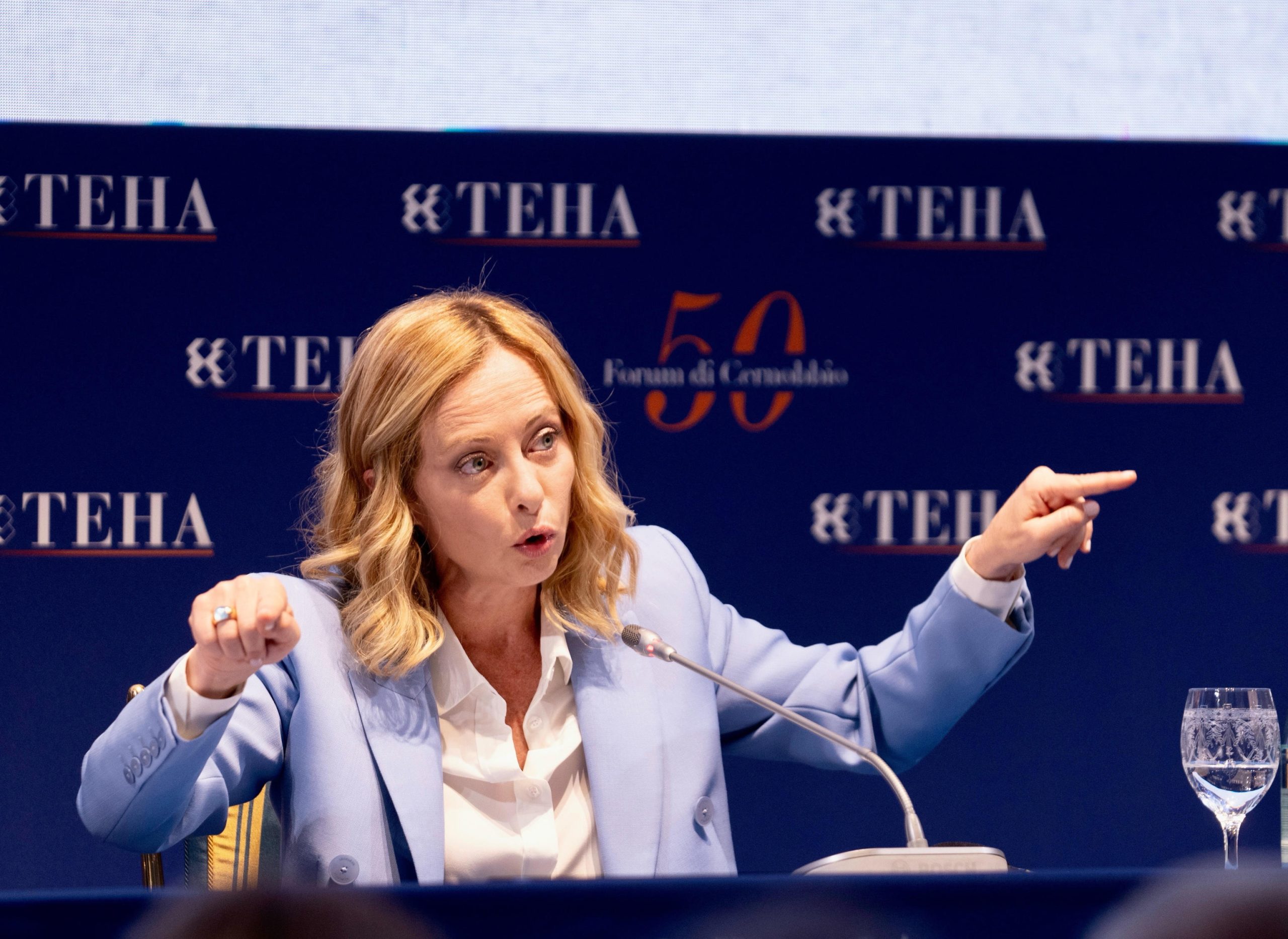 Meloni reitera “compromisso permanente” do G7 com a defesa da Ucrânia