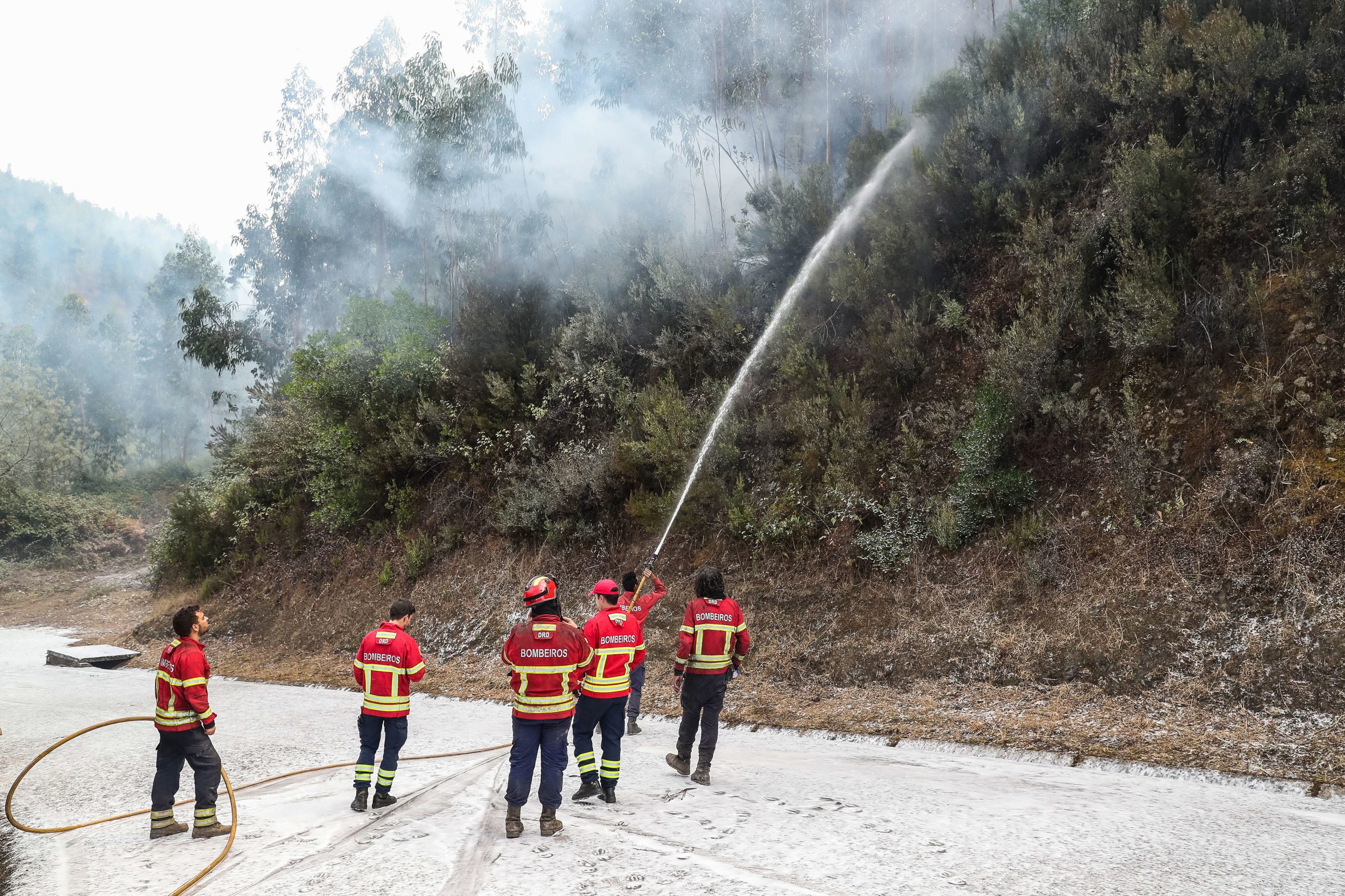Bombeiros receberam 500 novos equipamentos, Liga enaltece grupo que os ofereceu
