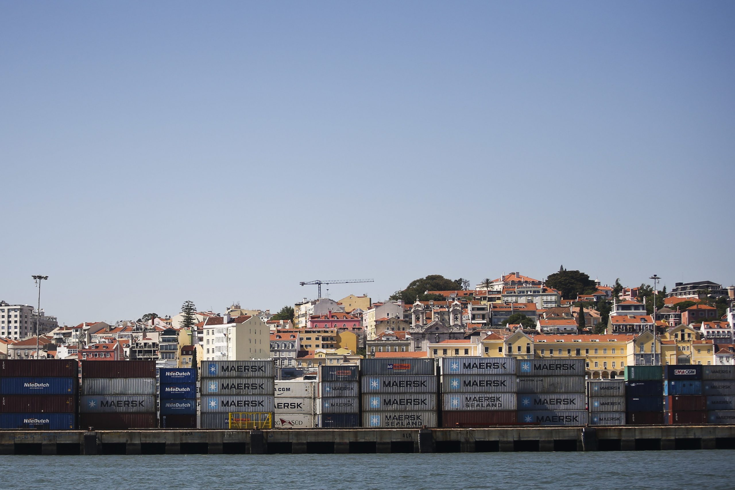 Quebra de 3,8% na carga movimentada nos portos do continente até setembro