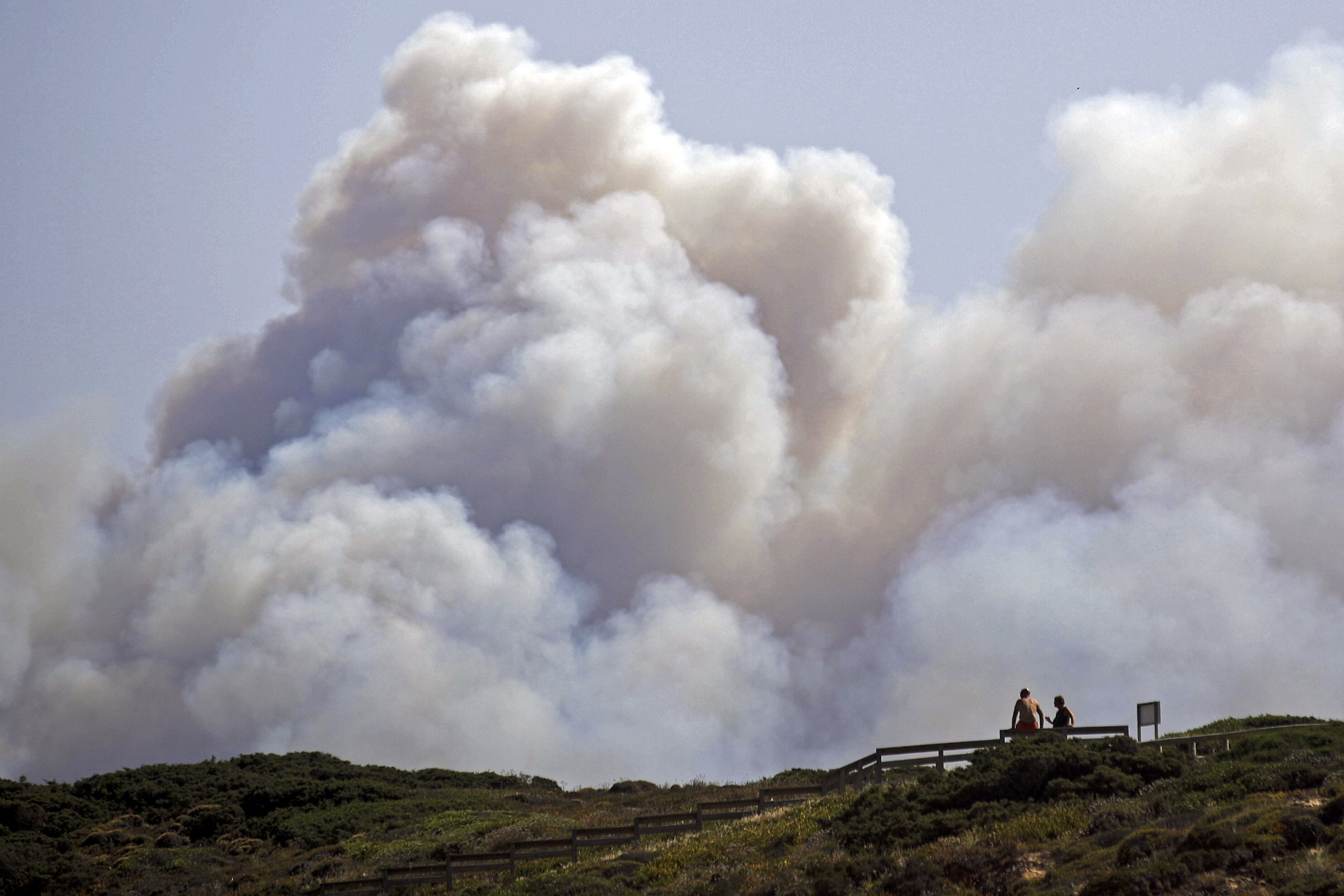 Incêndios: Fogo de Aljezur dado como dominado