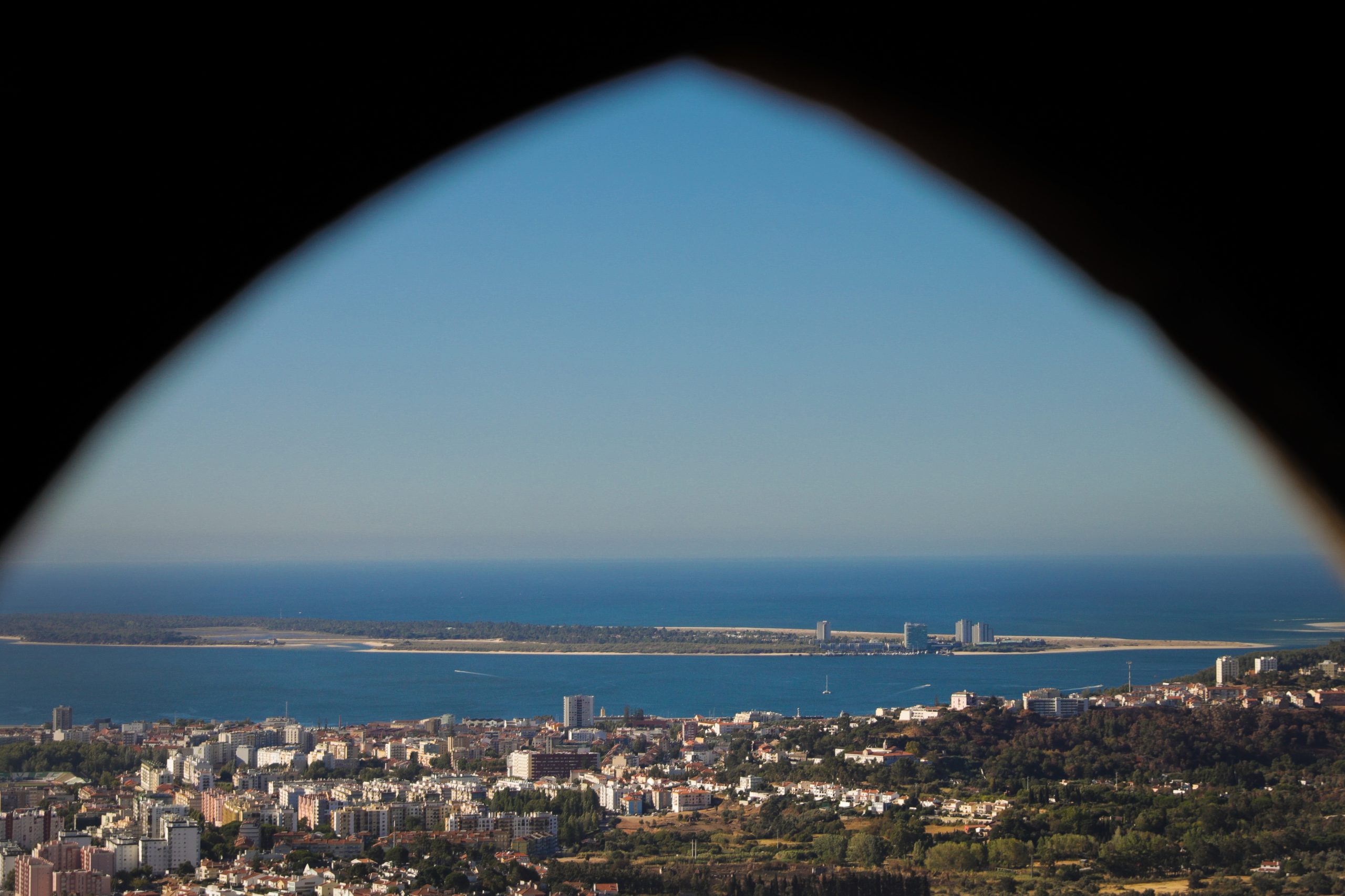 Covid-19: Setúbal encerra zona ribeirinha e acesso às praias a partir de abril