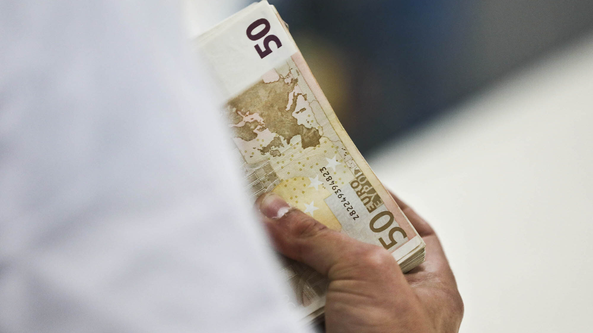 Salários. Porque é que vai receber mais em agosto e setembro?