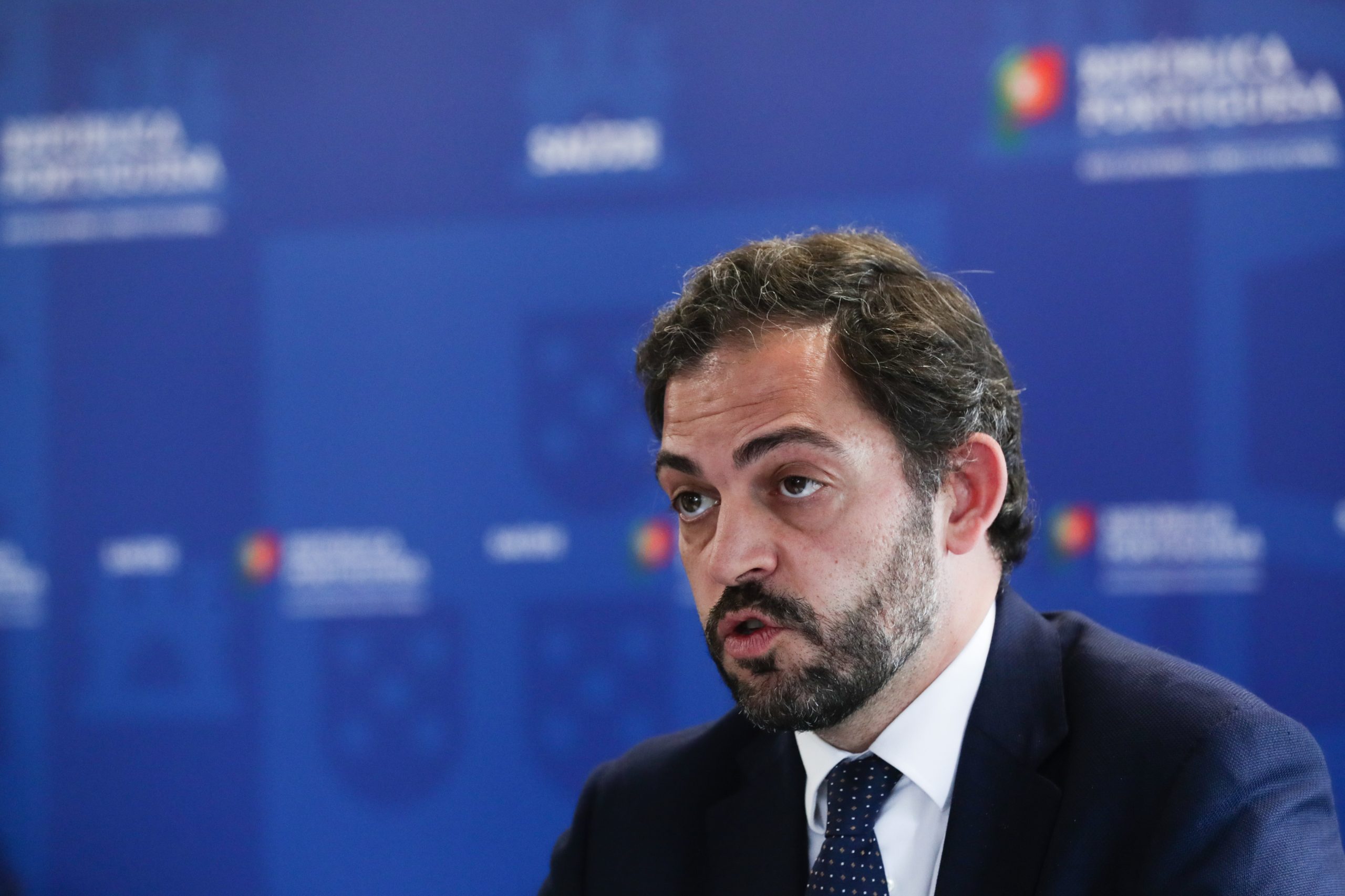 OE2021: Governo diz que até se comprometeu a viabilizar propostas do Bloco na especialidade