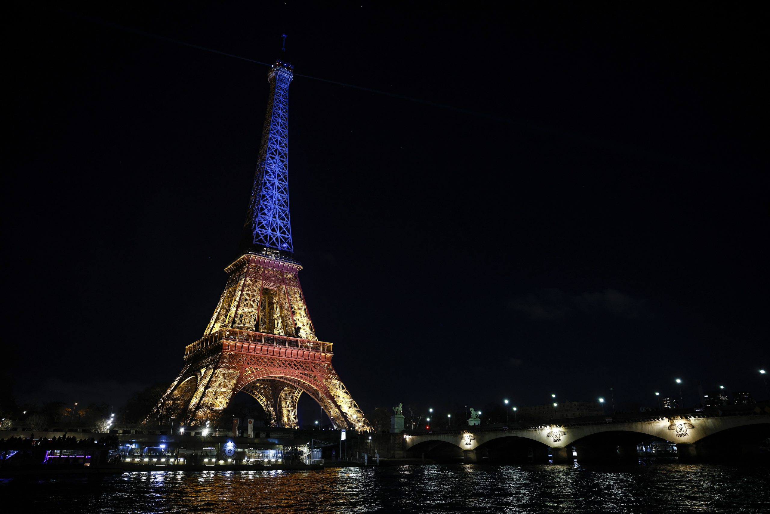 Suspeita detida pelo roubo de pepitas de ouro do Museu Nacional de História Natural em Paris