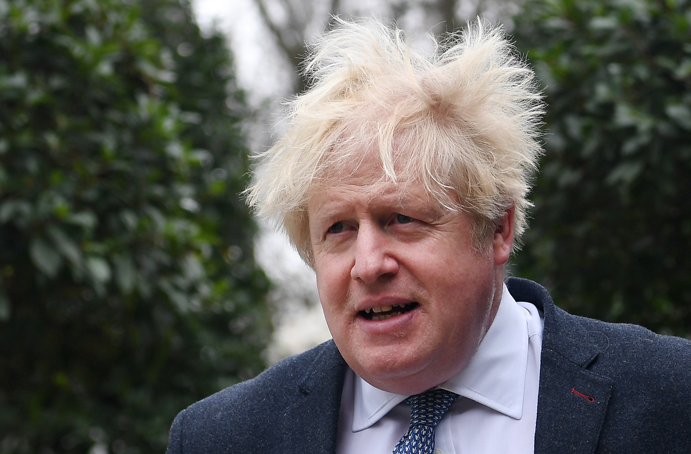 Boris Johnson considerou “ataque aquático” aos Países Baixos para confiscar vacina contra a Covid-19