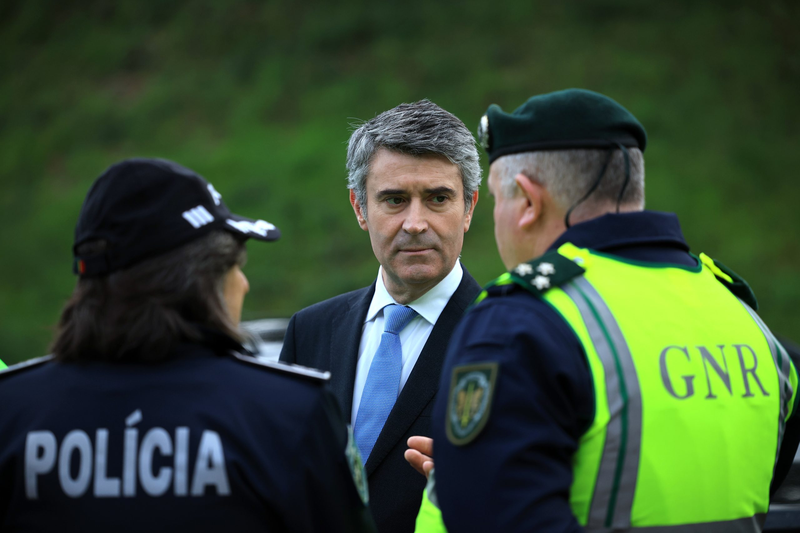 Governo em gestão sem condições para responder a reivindicações dos polícias